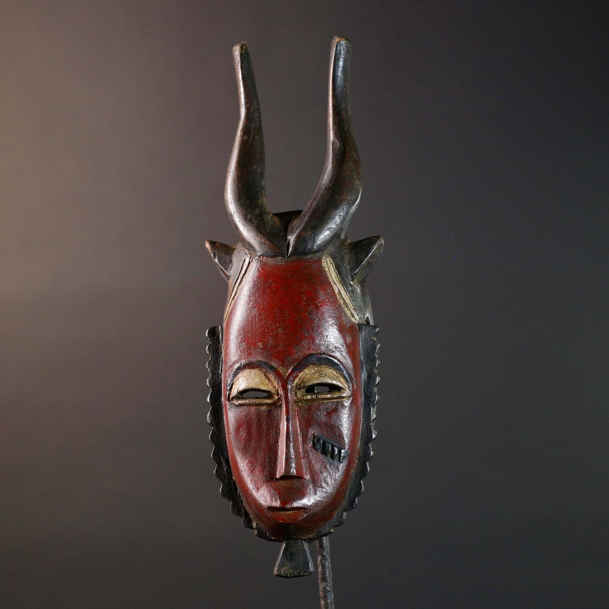 African Guro tribal mask red face carved wood with antelope horns Côte d’Ivoire art vintage wall decor cultural home sculpture-G5762