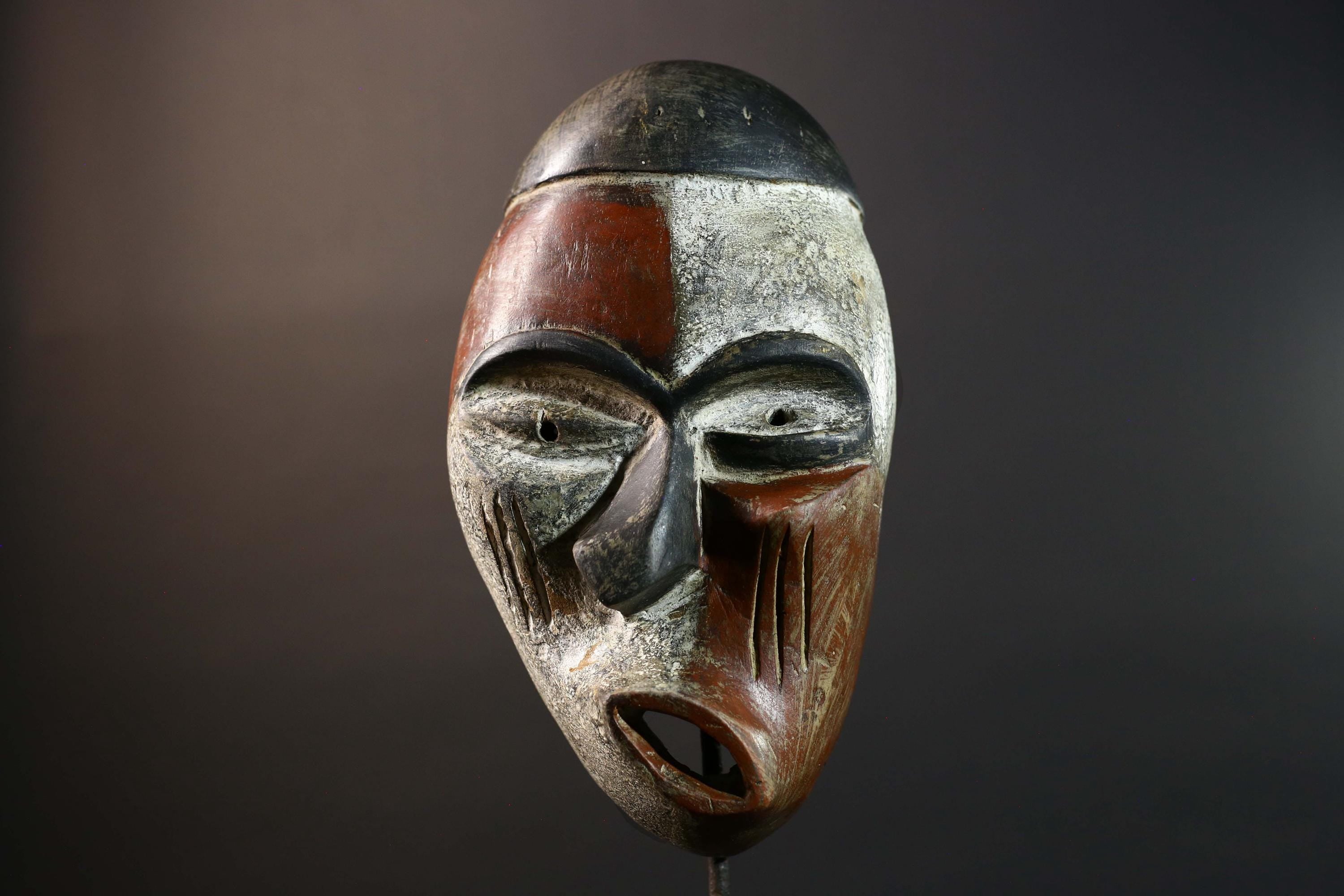 African Kumu Tribal Mask Carved Wood Congo Vintage Ritual Face Art Decor Handcrafted Wall Hanging Cultural Home Interior Accent-G5774