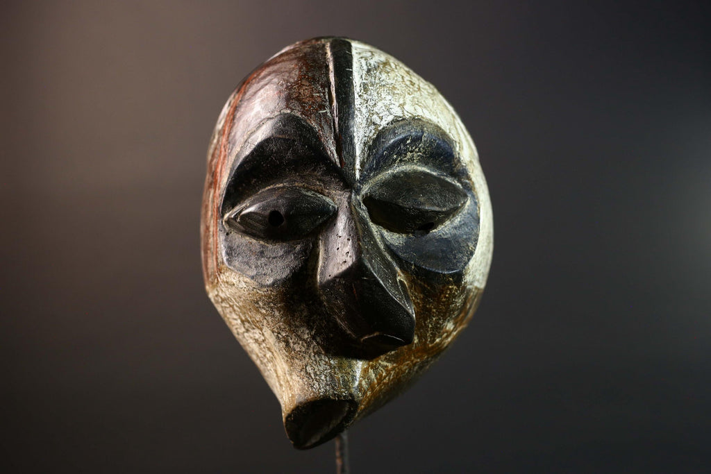 African Kuba Tribal Mask Hand Carved Wood West Africa Art Home Wall Decor-G5775