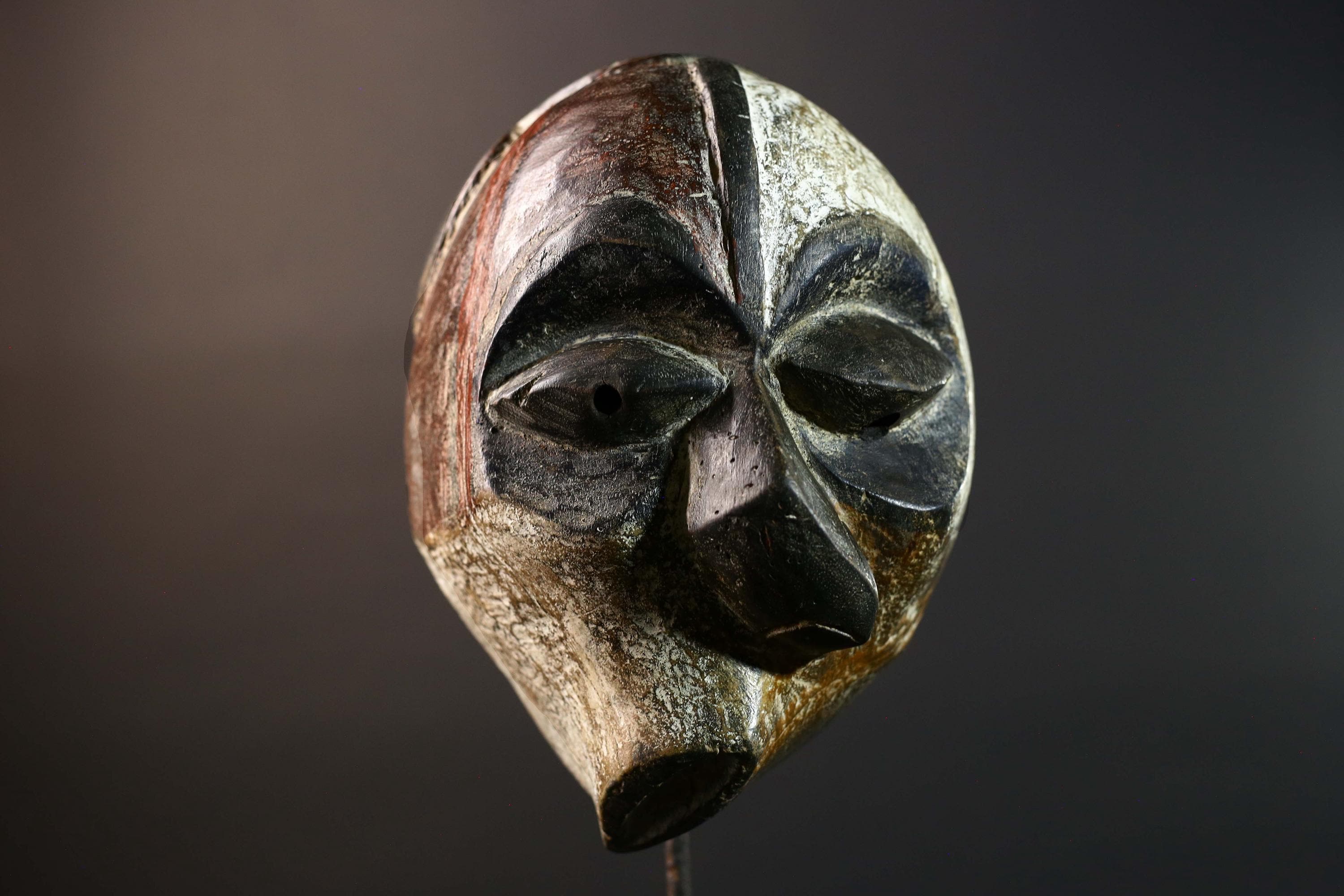 African Kuba Tribal Mask Hand Carved Wood West Africa Art Home Wall Decor-G5775