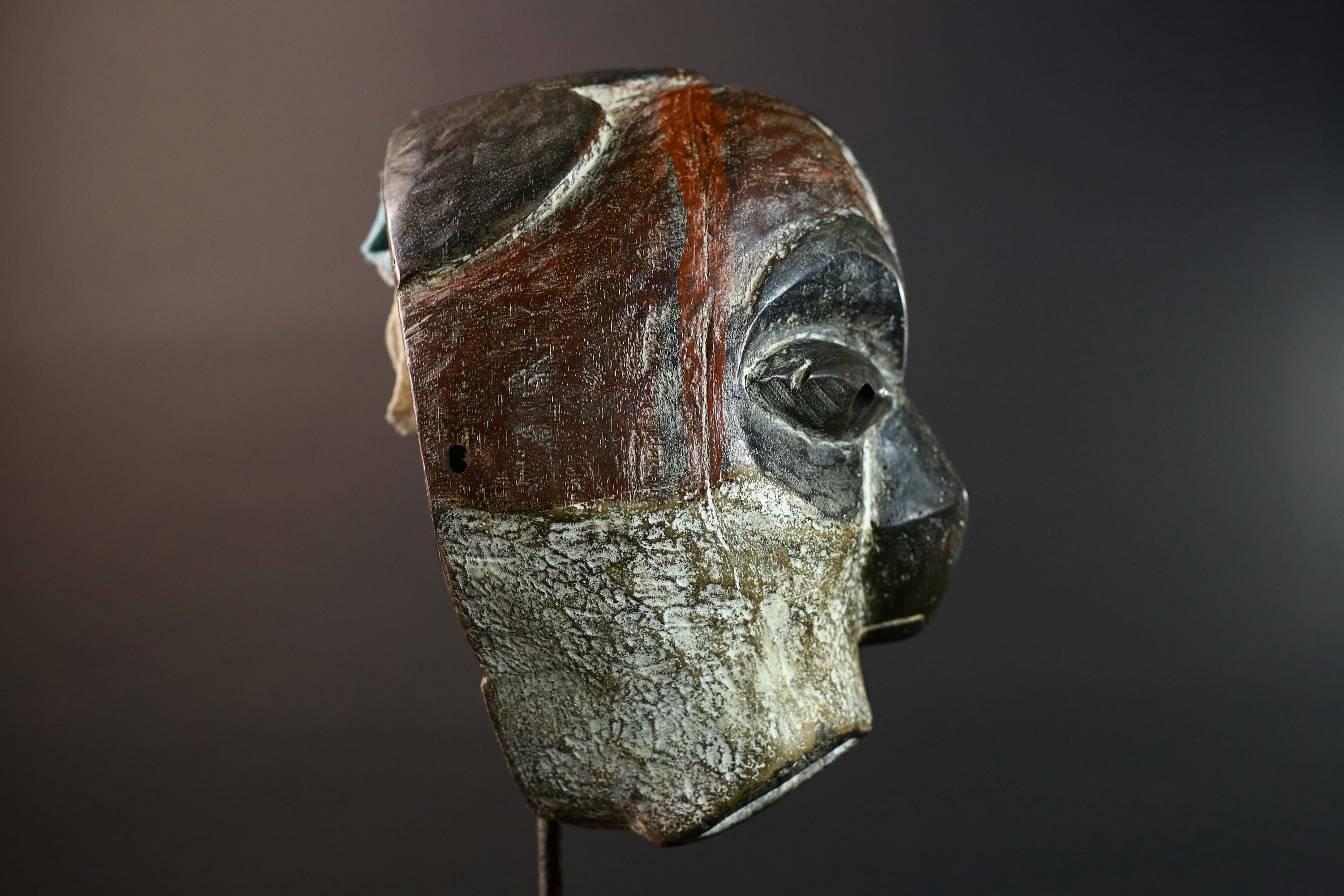 African Kuba Tribal Mask Hand Carved Wood West Africa Art Home Wall Decor-G5775