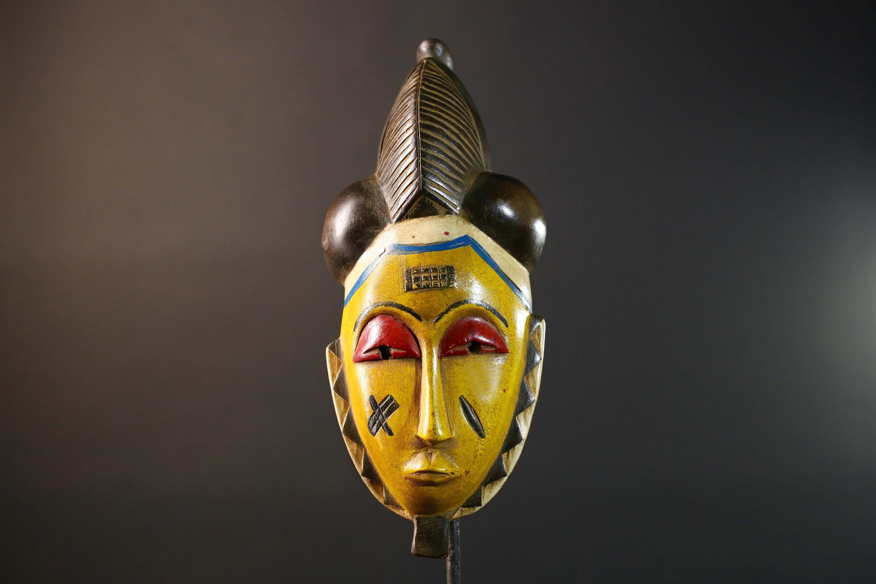 African Baule Tribal Mask Yellow Face Red Eyes Carved Wood Côte d’Ivoire Wall Art Vintage Handmade Ethnic Sculpture Home Decor-G5761