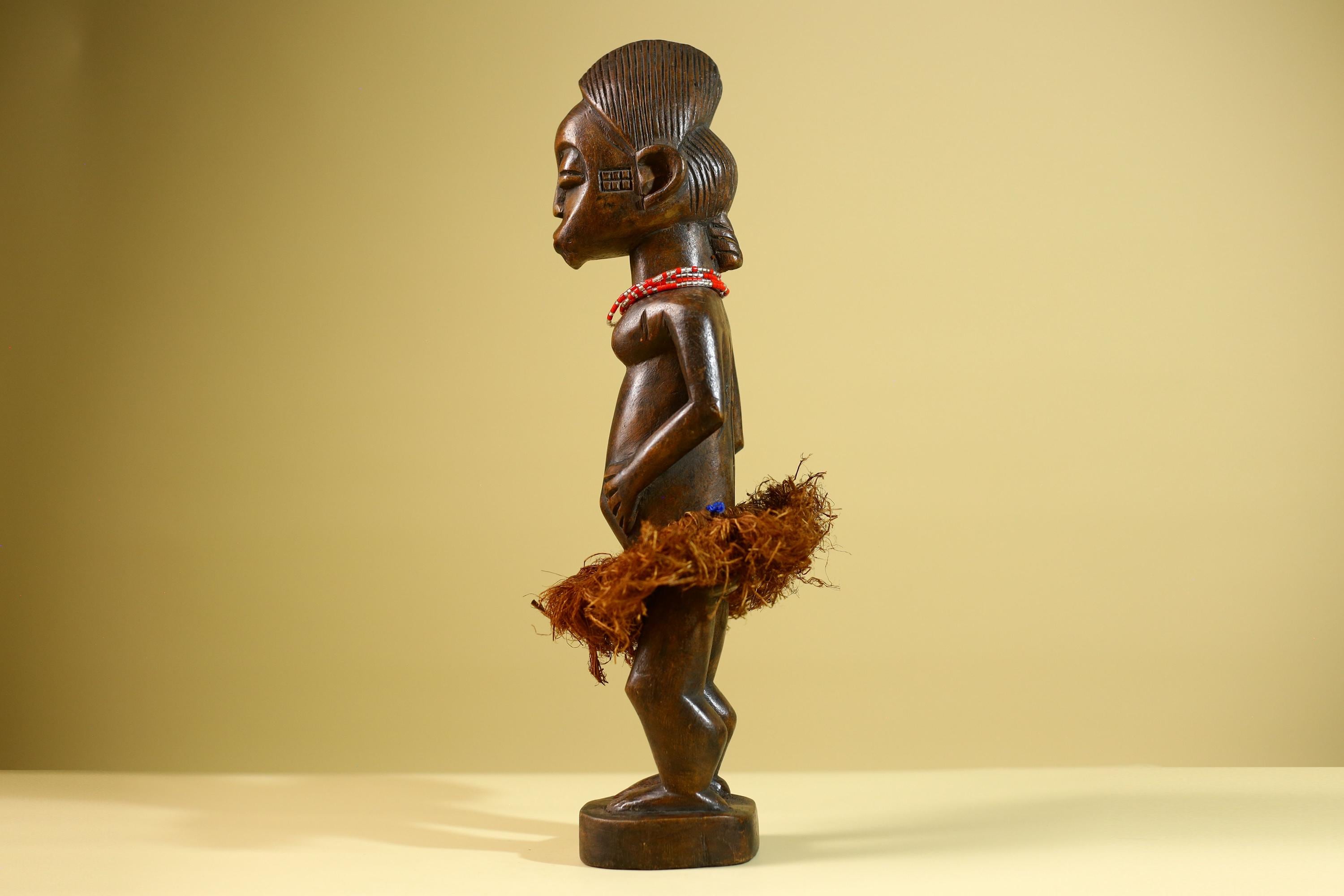 African Tribal Woman Statue with Raffia Skirt and Beaded Necklace Hand Carved Wood Figure Folk Art Home Decor Sculpture-G5805