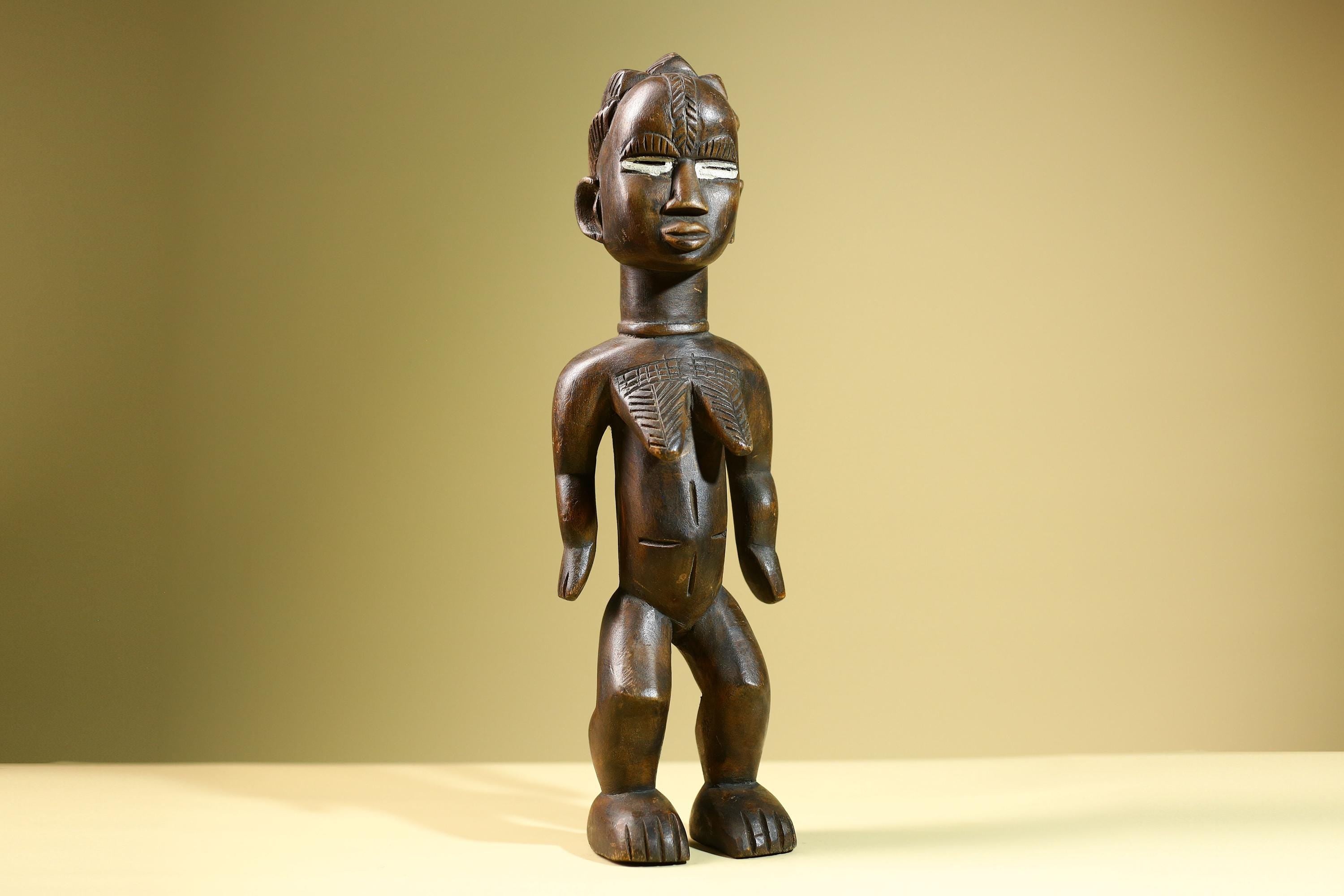 Hand Carved Vintage Baule Statue: Tribal Female Wood Figure Côte d’Ivoire-G5817