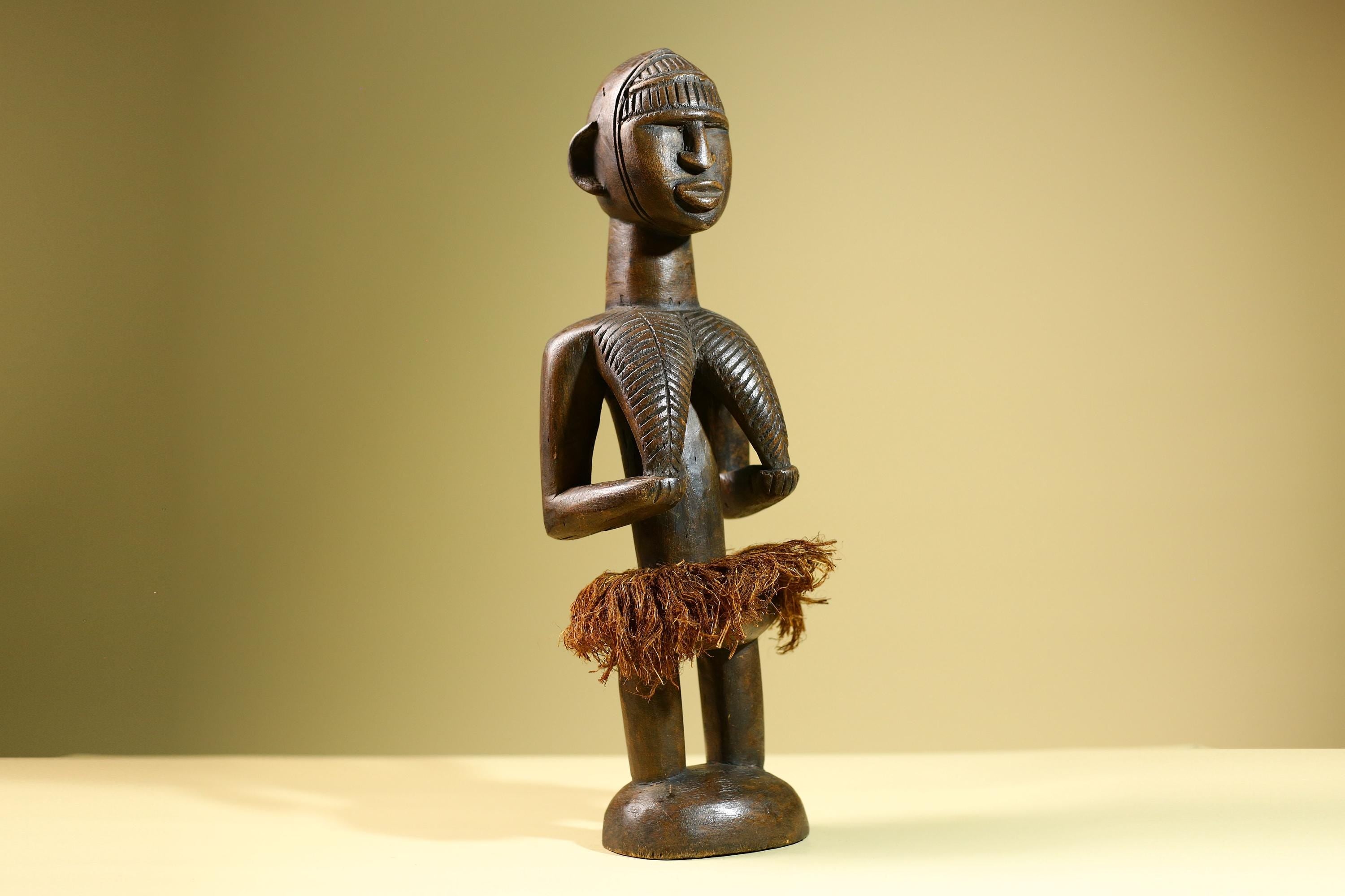 Hand Carved Vintage African Baule Statue Tribal Wood Figure with Raffia Skirt-G5818