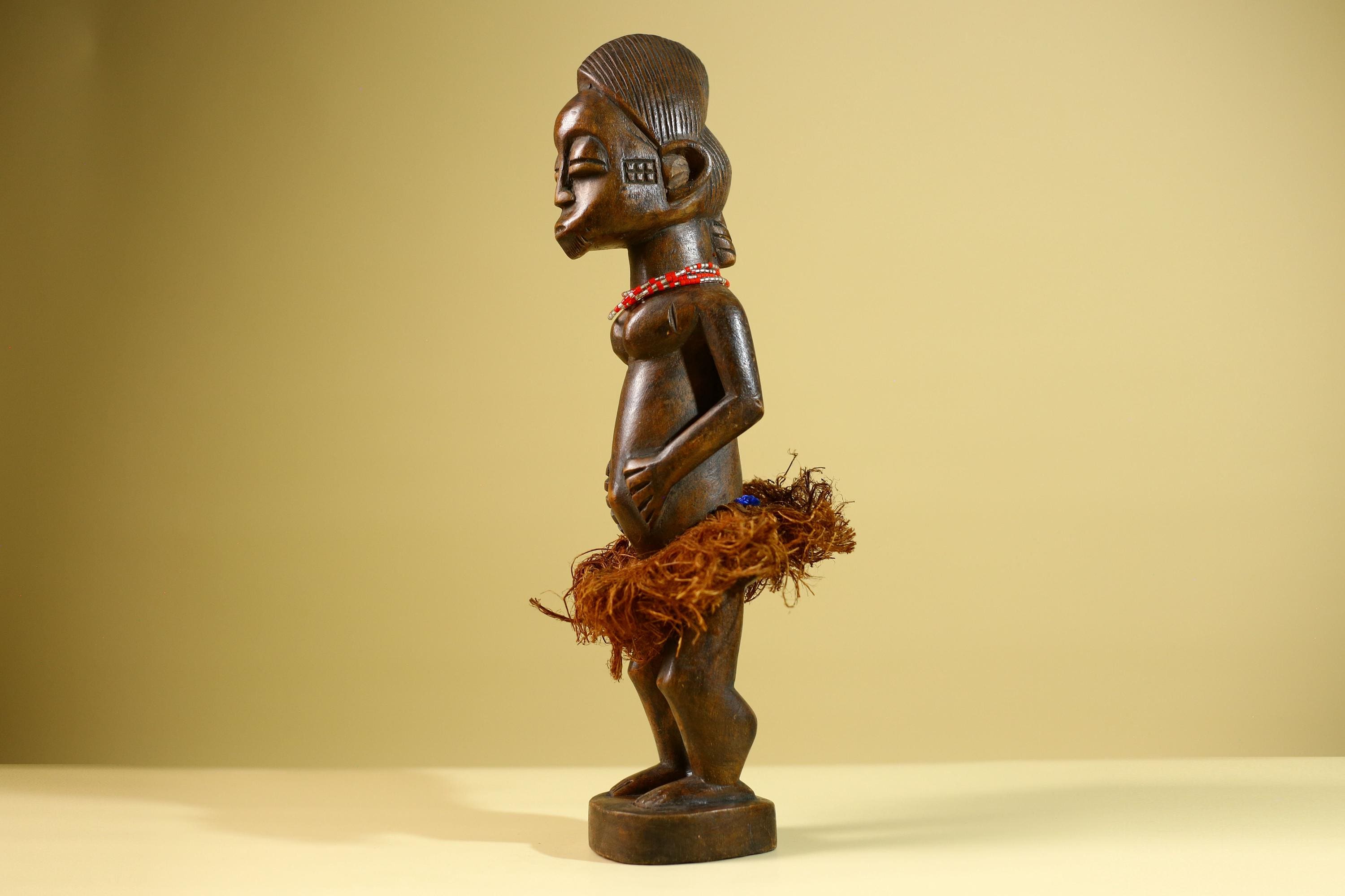 African Tribal Woman Statue with Raffia Skirt and Beaded Necklace Hand Carved Wood Figure Folk Art Home Decor Sculpture-G5805