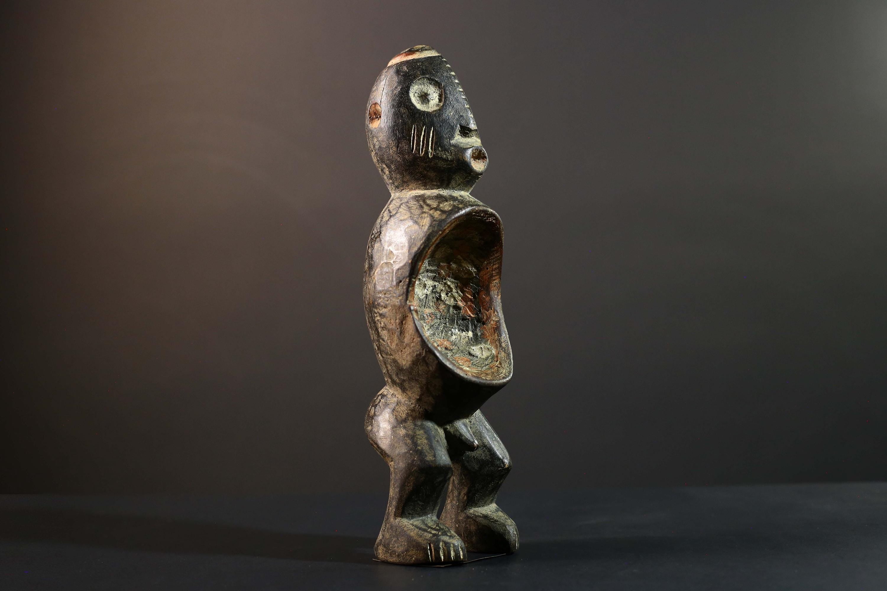 Hand Carved Tribal Vintage Ambete Statue Wood Reliquary Figure-G5794