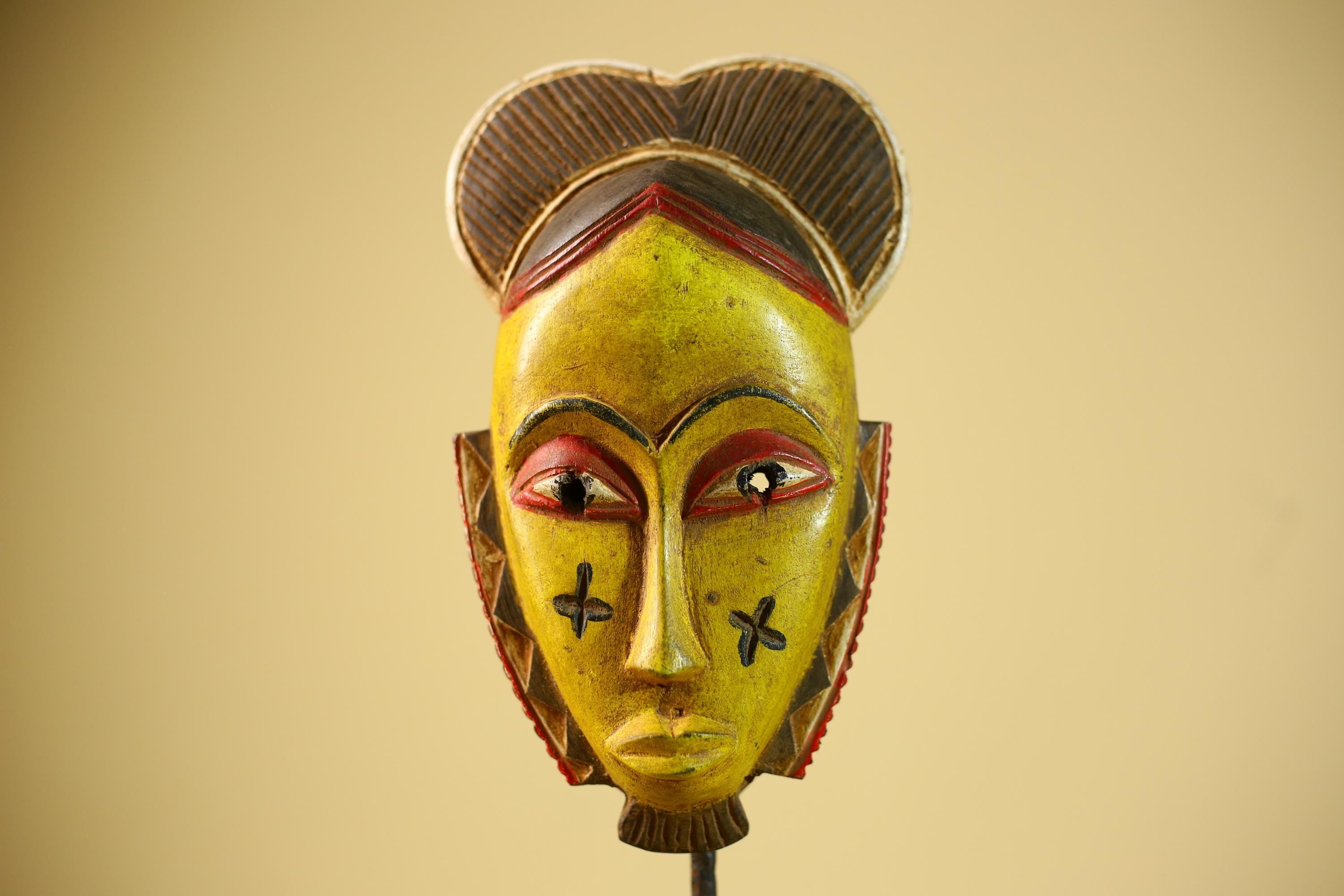African Guro Mask Yellow Face Wood Côte d’Ivoire Tribal Art Wall Display Decor-G5833