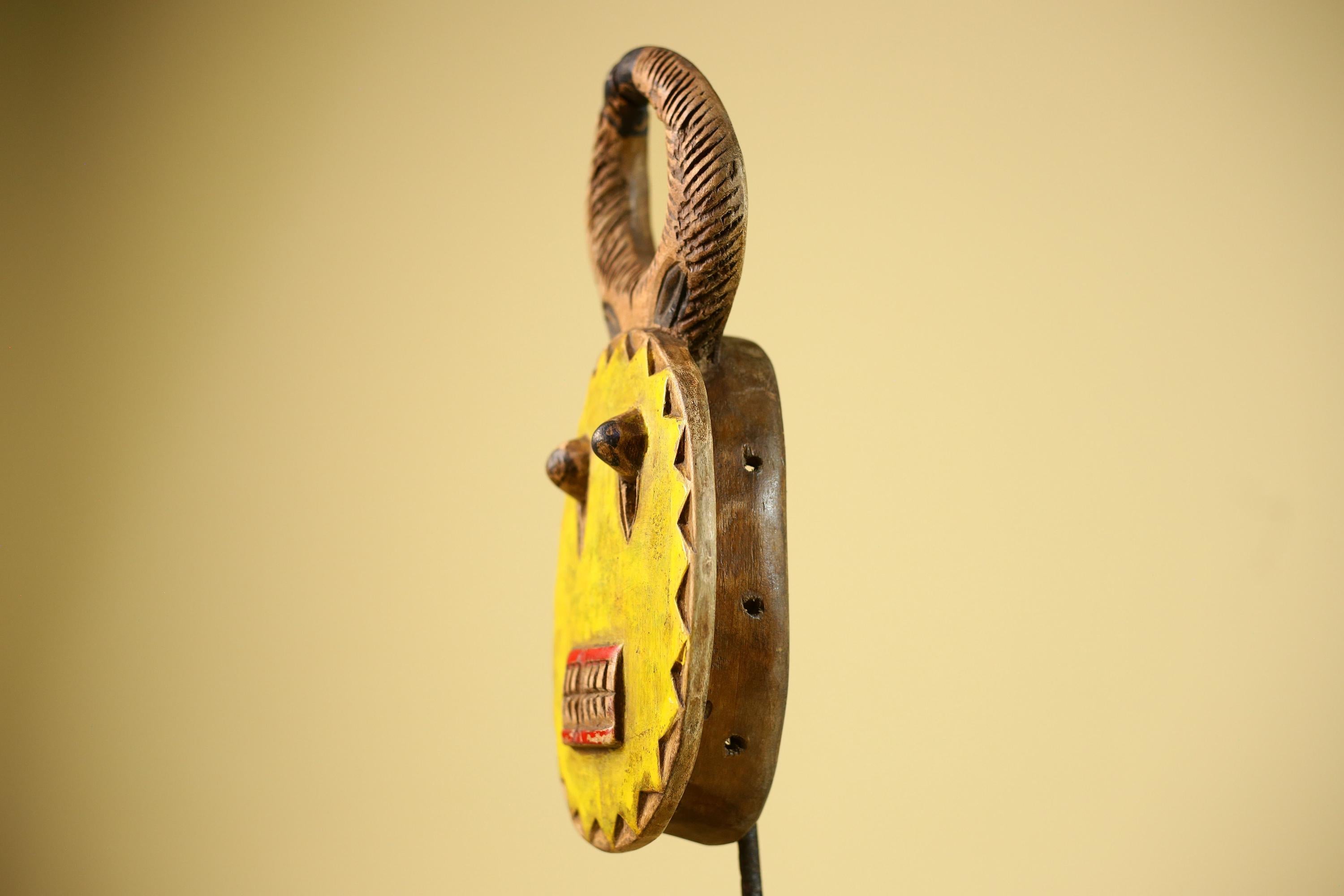 African Guro Mask Yellow Ring Crest Wood Côte d’Ivoire Tribal Art Wall Display Decor-G5834