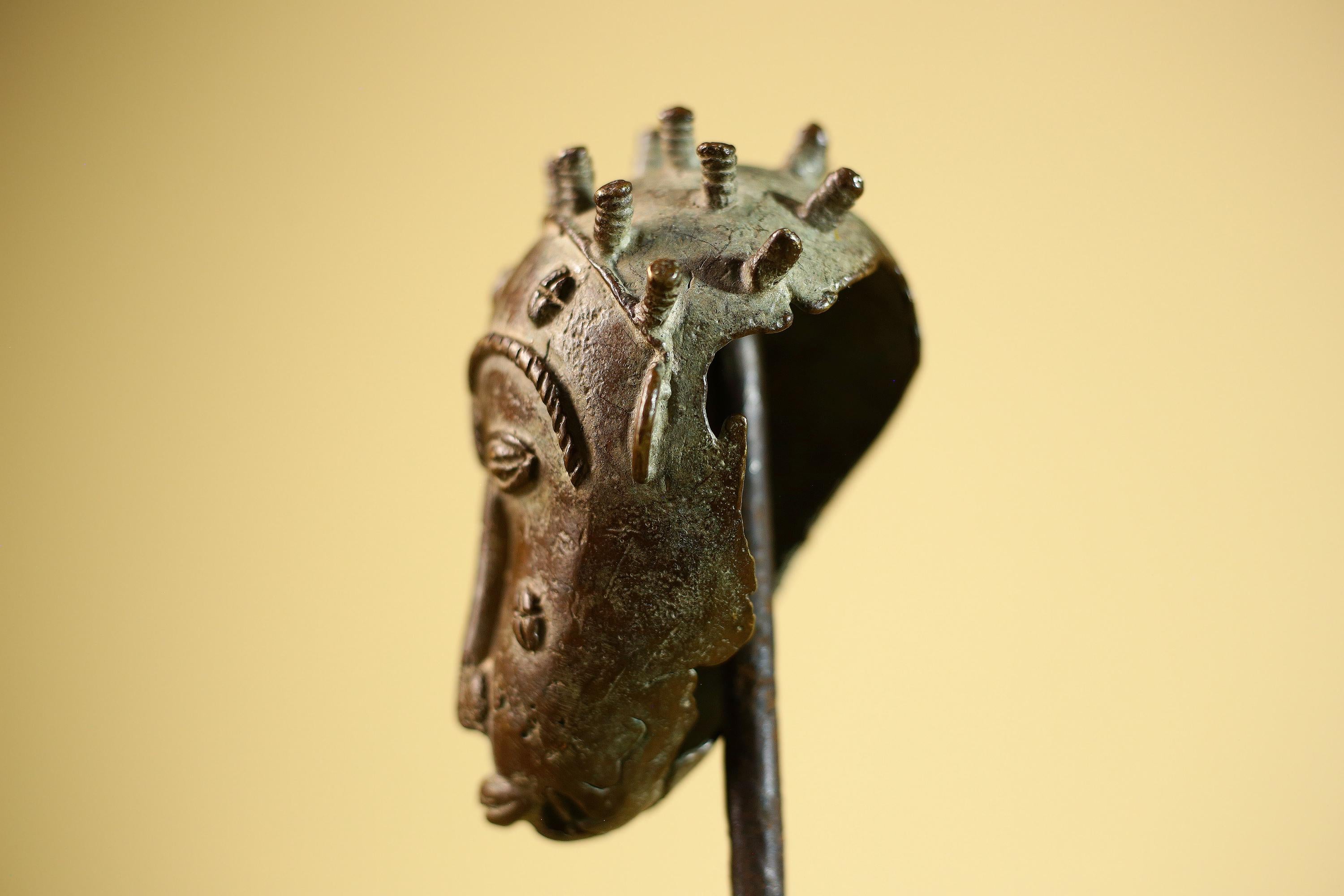 Vintage Benin Kingdom Bronze Mask Head Lost Wax Casting: African Folk Art-G5838
