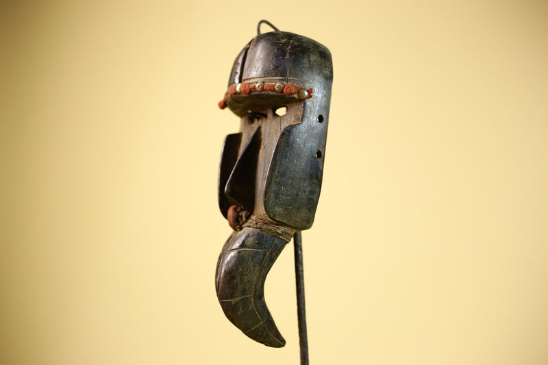 African Dan Mask Carved Wood Red Bead Beak Côte d’Ivoire Tribal Decor Collectible -G5845