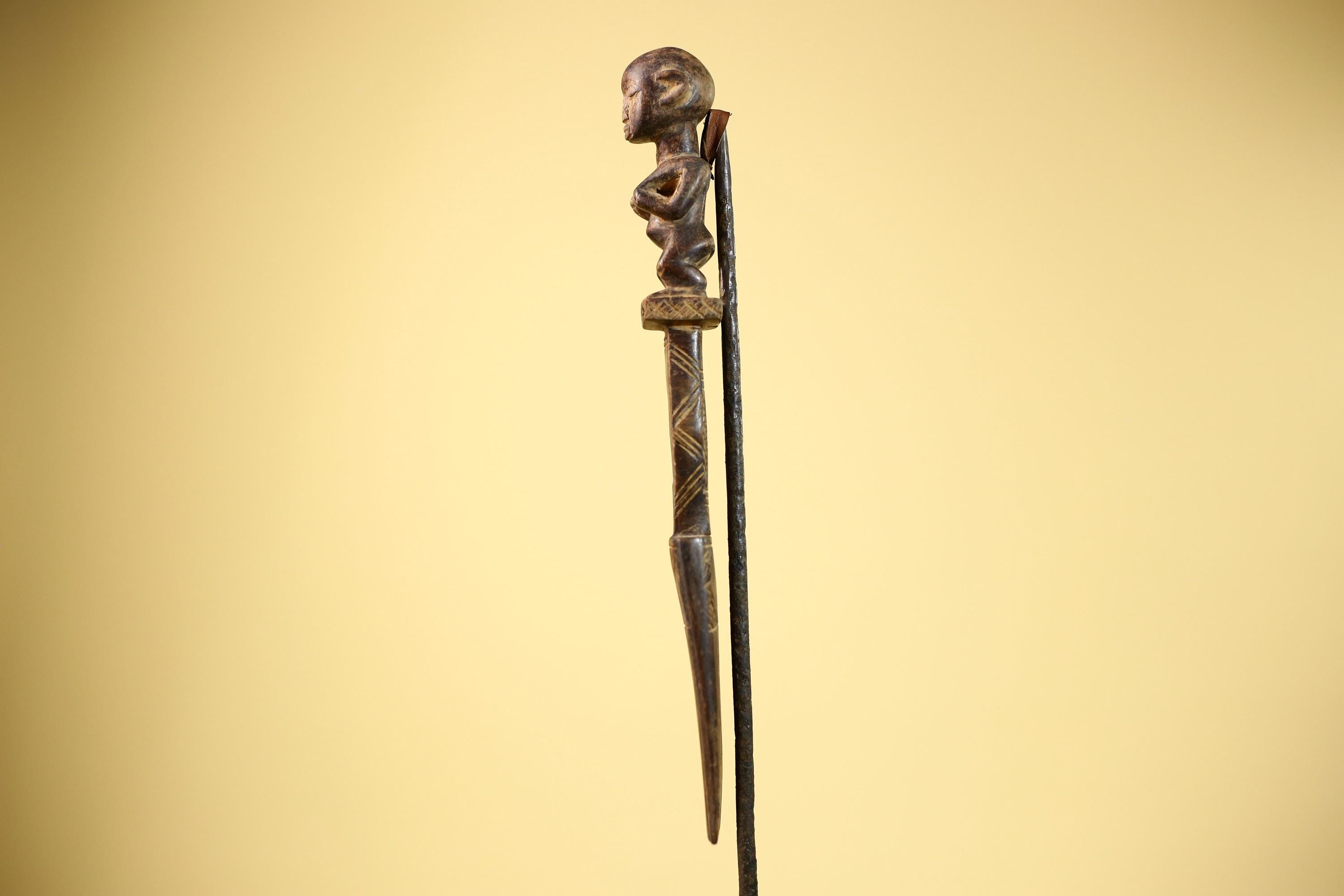 African Tribal Comb Carved Wood Male Figure Côte d’Ivoire Wall Decor-G5849