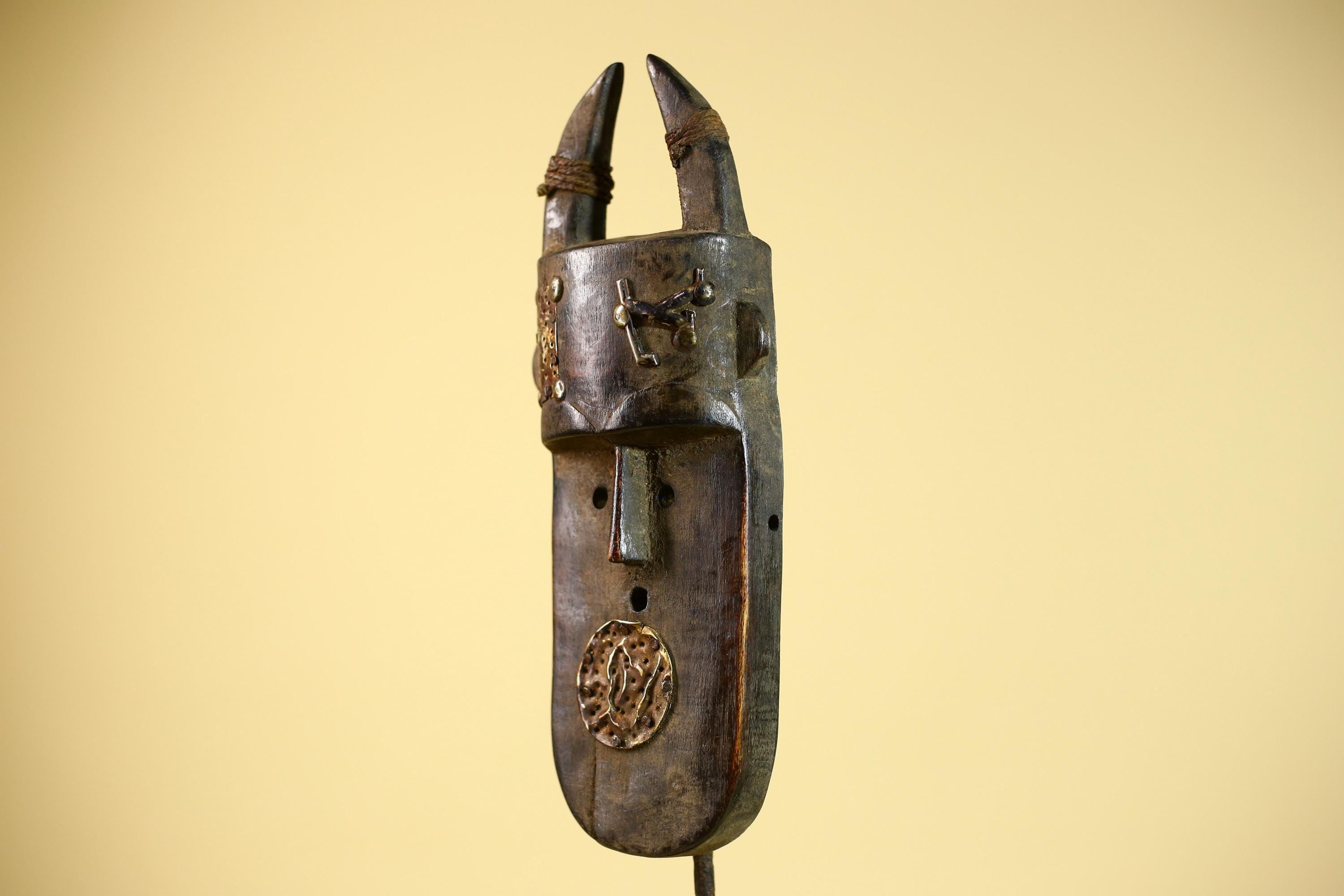African Tribal Mask Toma Horned Wood Metal Detail Guinea Wall Art Decor-G5857