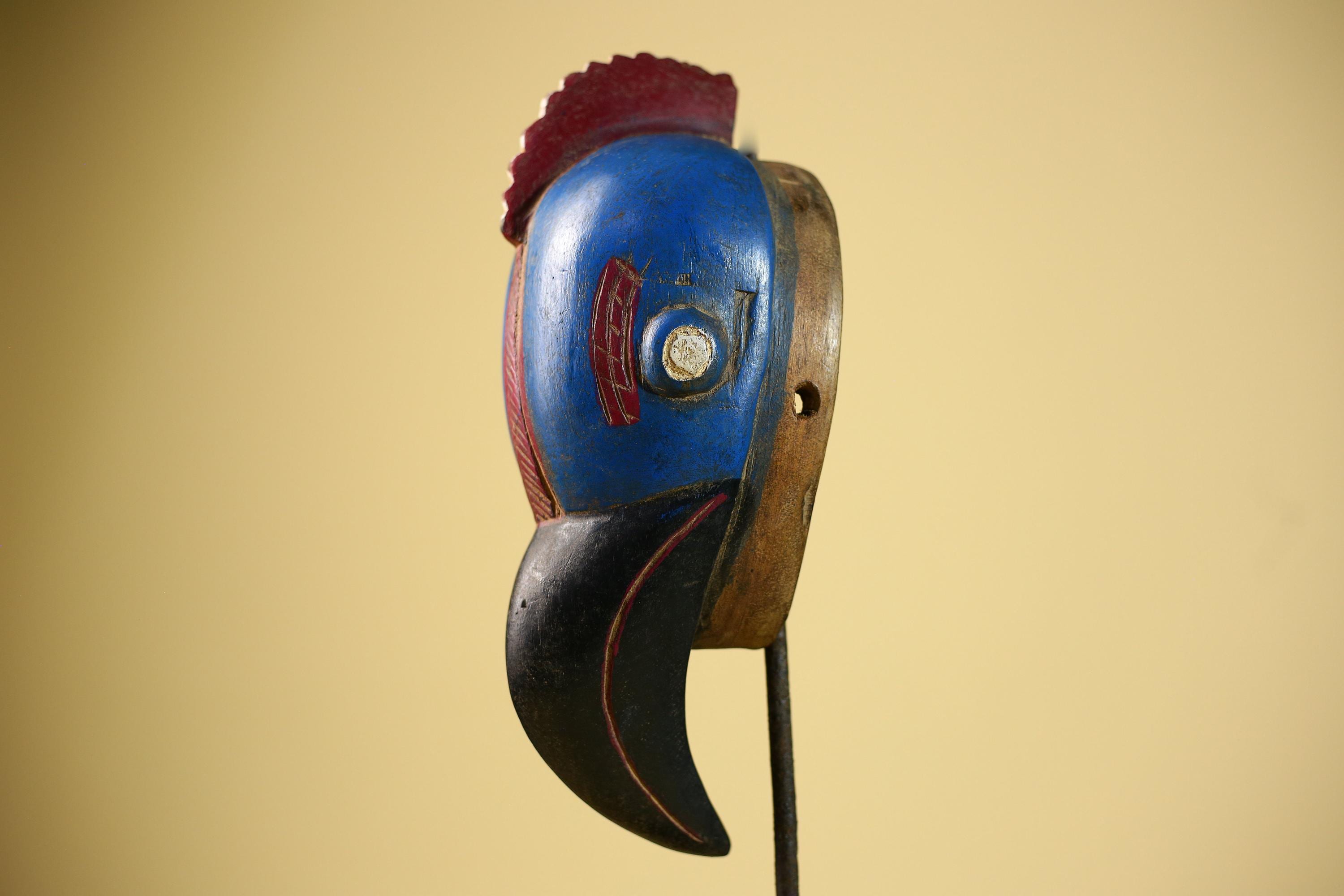 African Dan Bird Mask Blue Red Tribal Wood Carving Côte d’Ivoire Vintage Wall Art Handcrafted African Decor Collectible-G5831