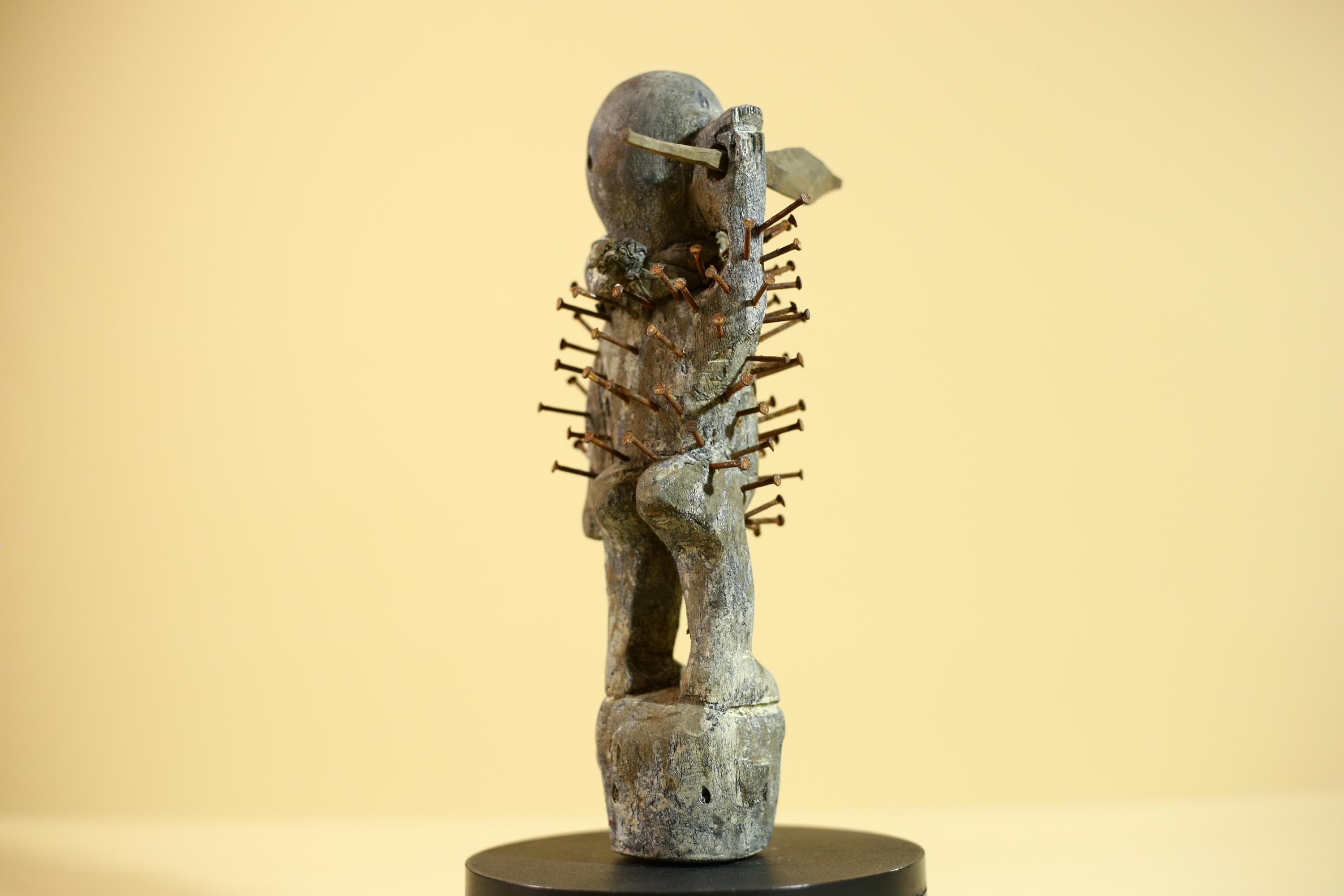 African Nail Fetish Statue Carved Wood Congo Tribal Ritual Art Decor Sculpture Decor-G5868