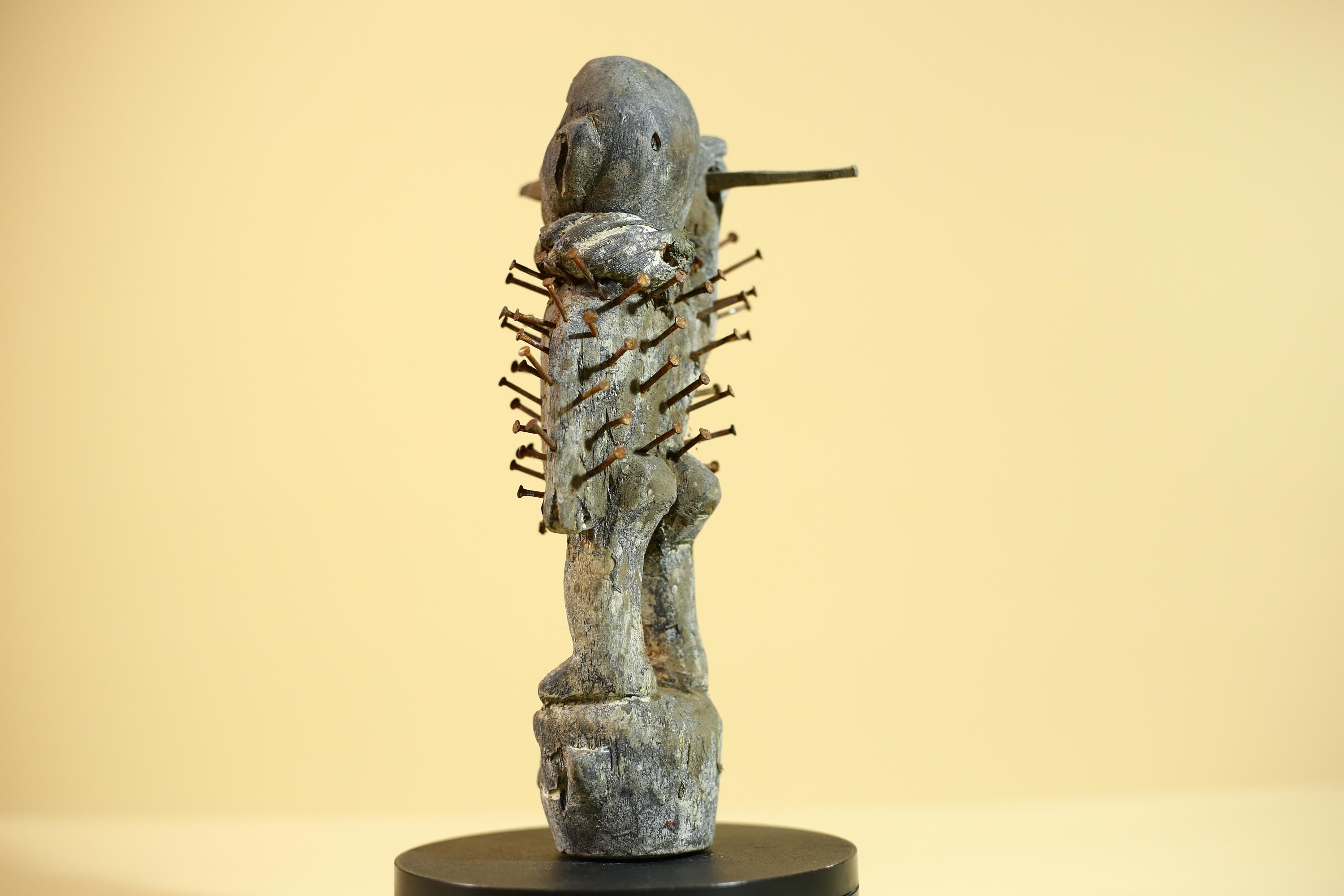 African Nail Fetish Statue Carved Wood Congo Tribal Ritual Art Decor Sculpture Decor-G5868