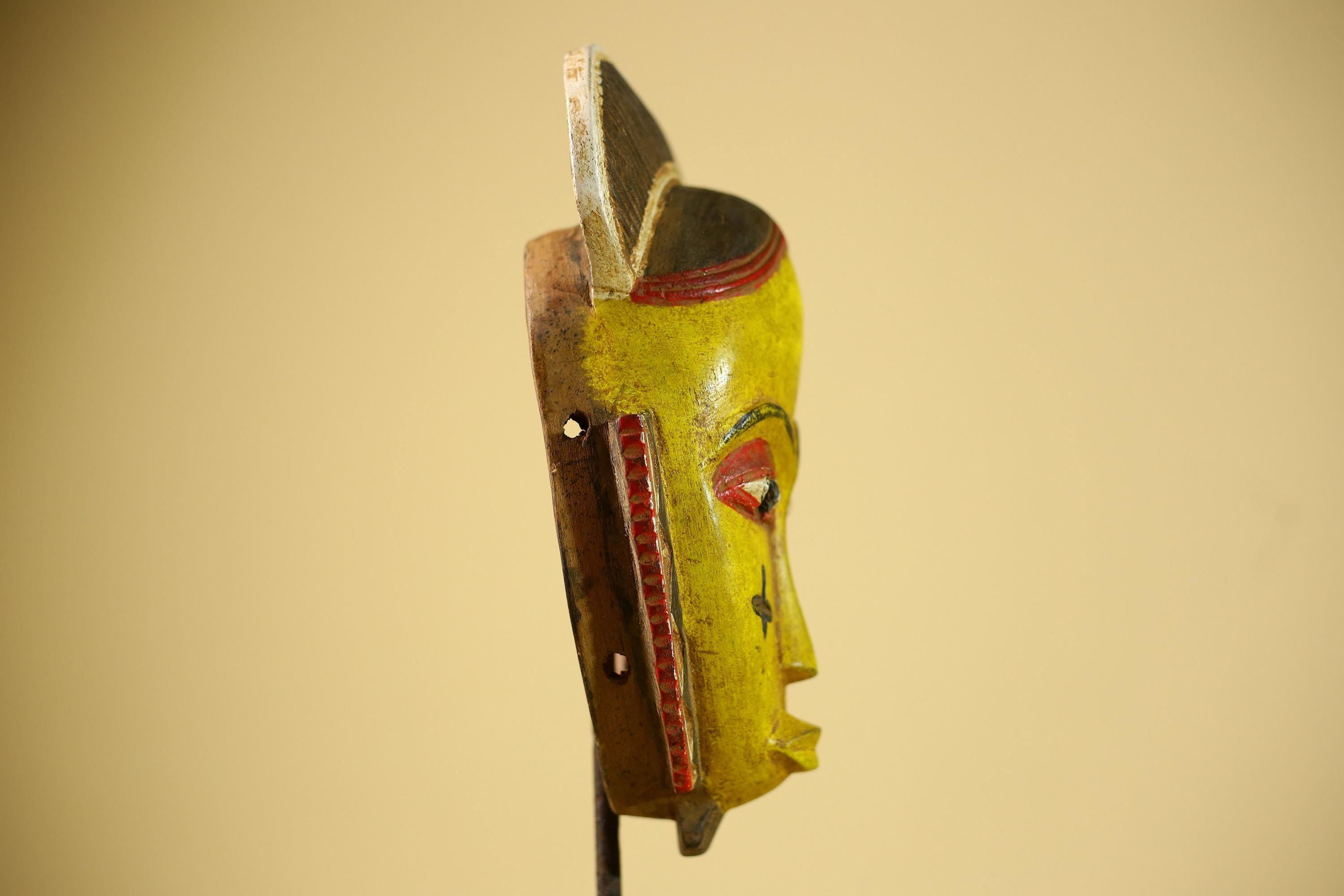 African Guro Mask Yellow Face Wood Côte d’Ivoire Tribal Art Wall Display Decor-G5833