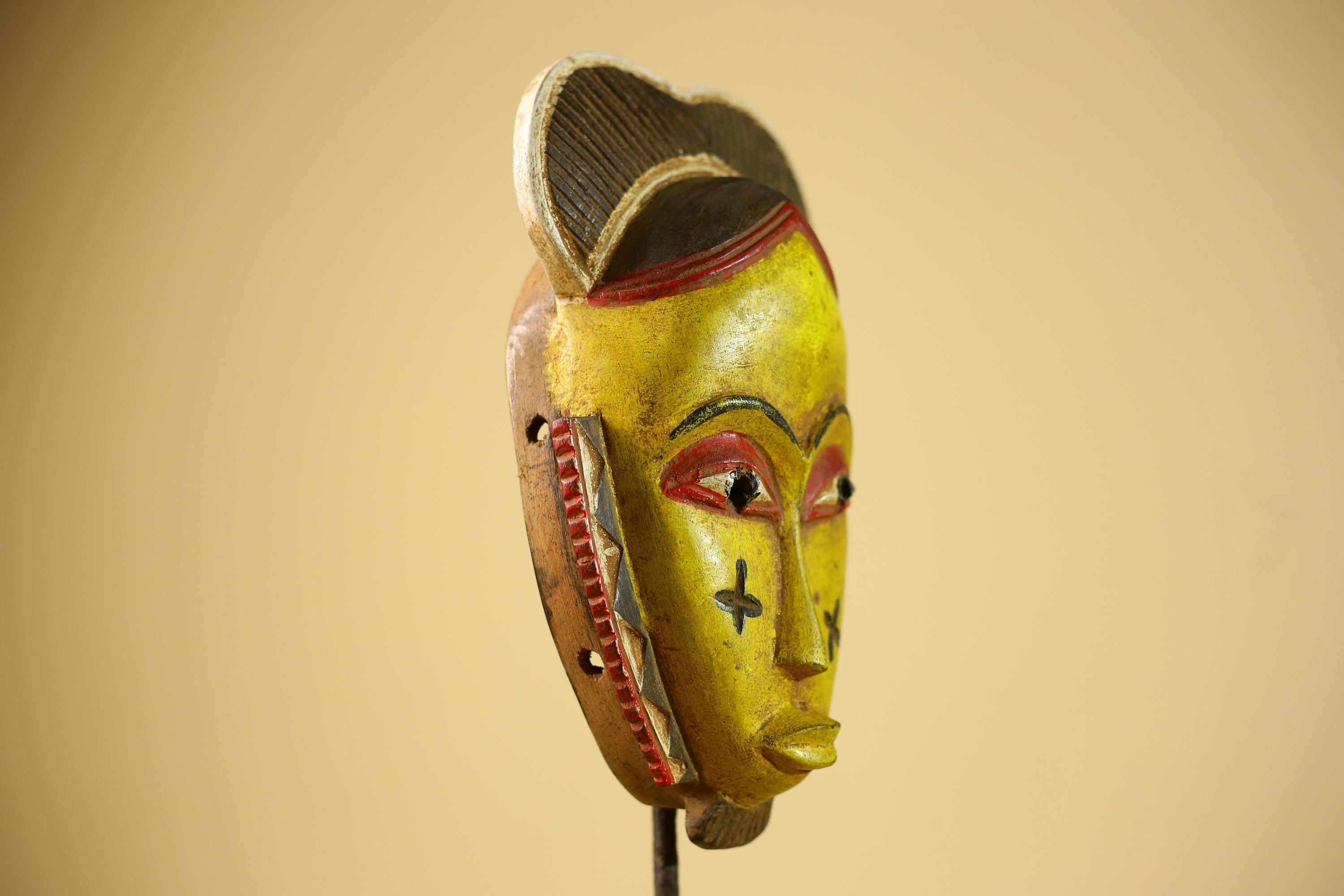 African Guro Mask Yellow Face Wood Côte d’Ivoire Tribal Art Wall Display Decor-G5833