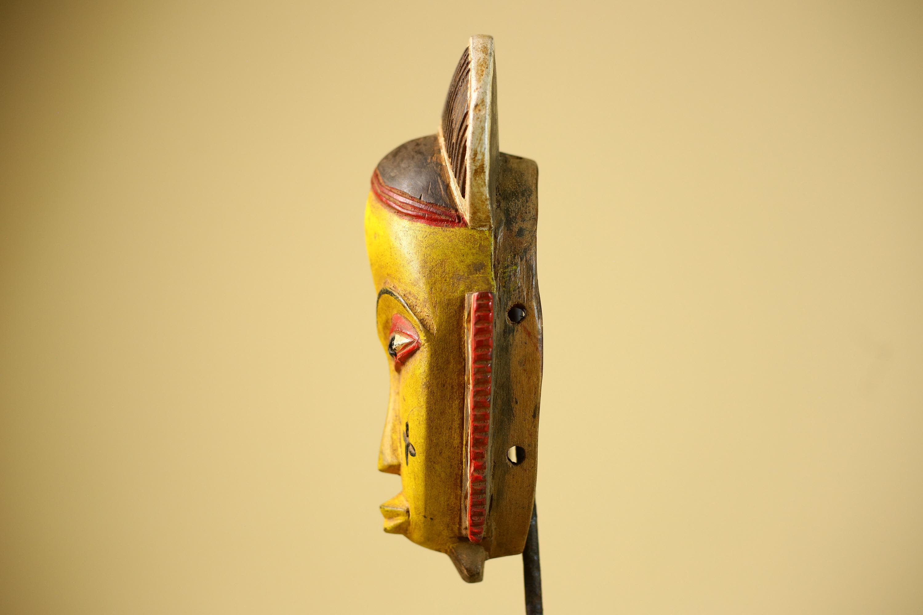 African Guro Mask Yellow Face Wood Côte d’Ivoire Tribal Art Wall Display Decor-G5833