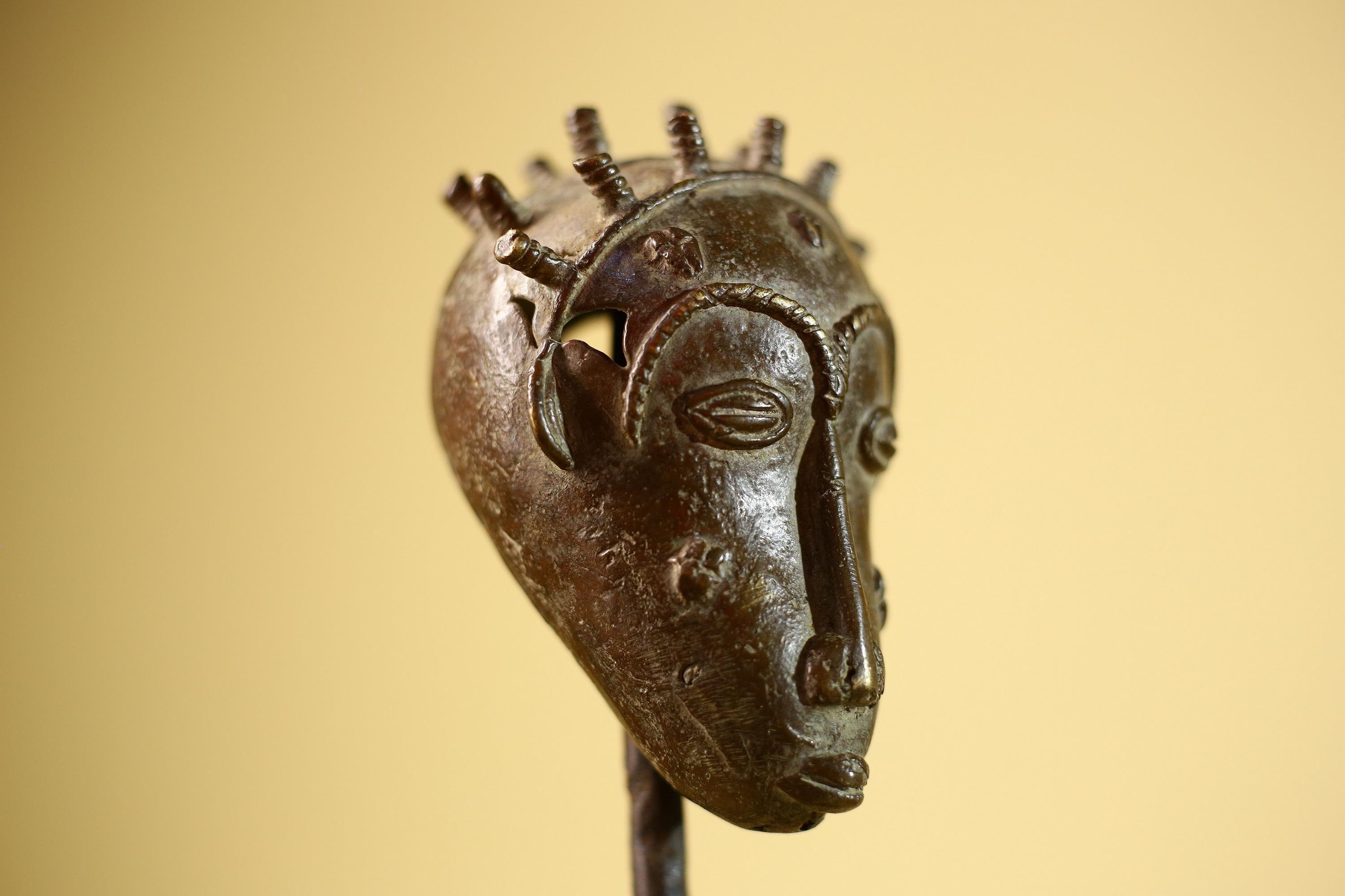 Vintage Benin Kingdom Bronze Mask Head Lost Wax Casting: African Folk Art-G5838