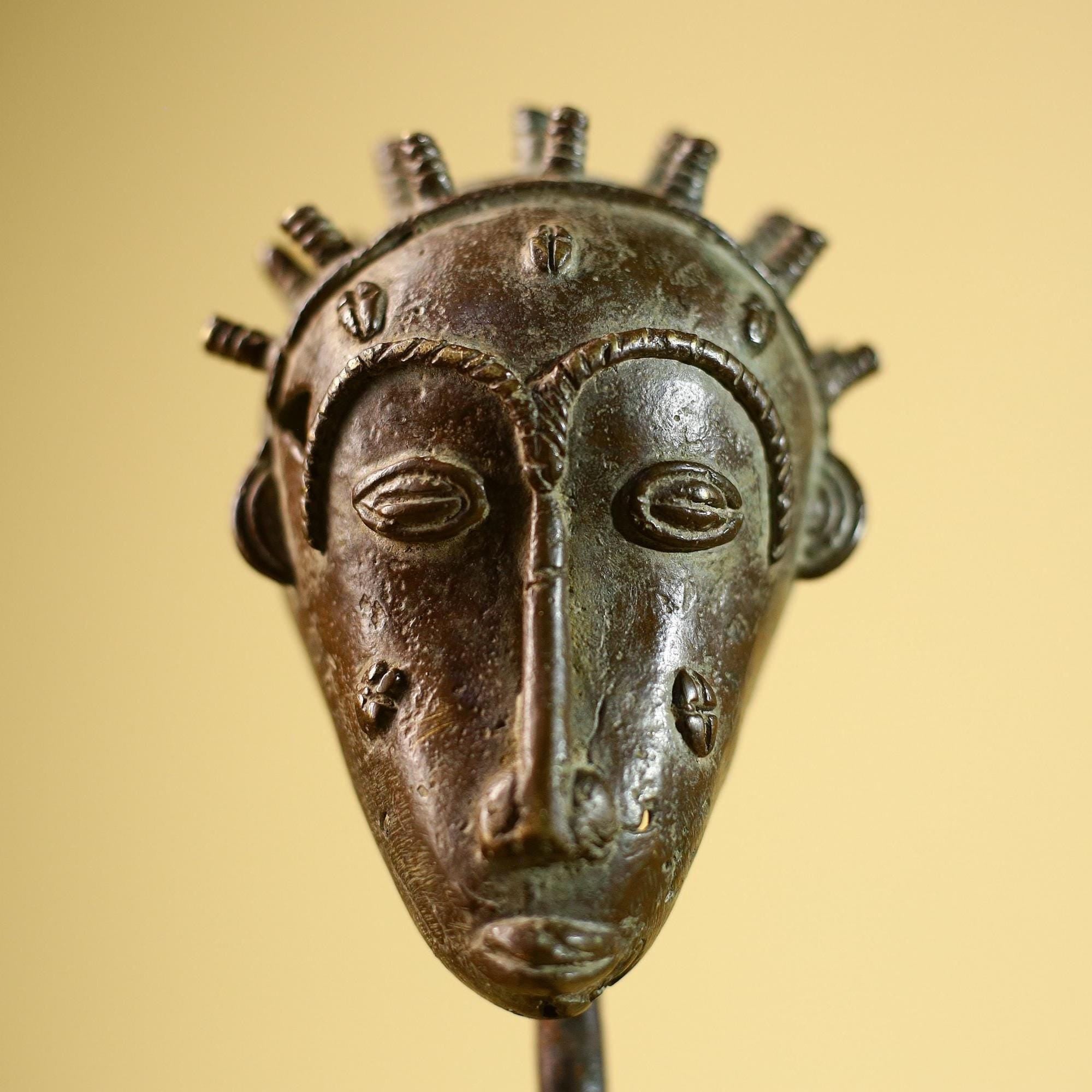 Vintage Benin Kingdom Bronze Mask Head Lost Wax Casting: African Folk Art-G5838