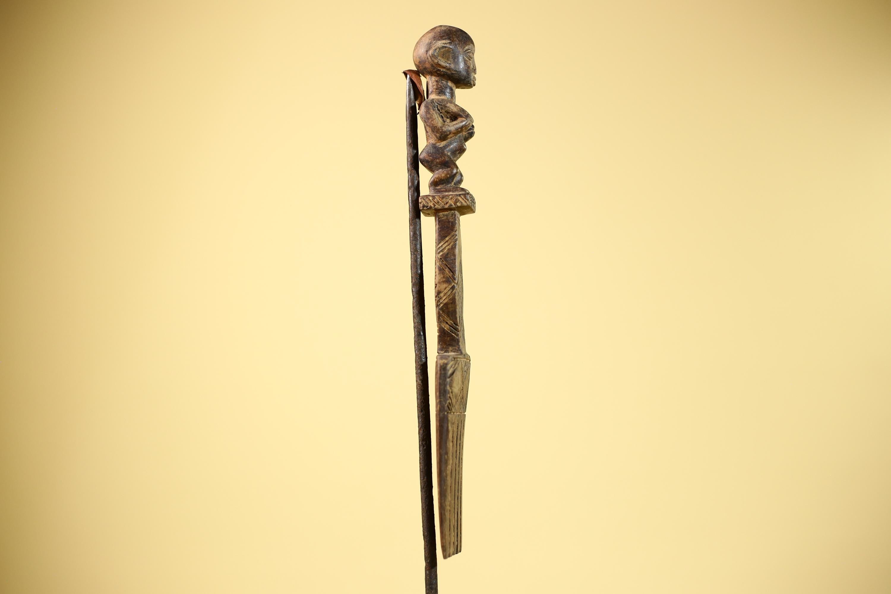African Tribal Comb Carved Wood Male Figure Côte d’Ivoire Wall Decor-G5849