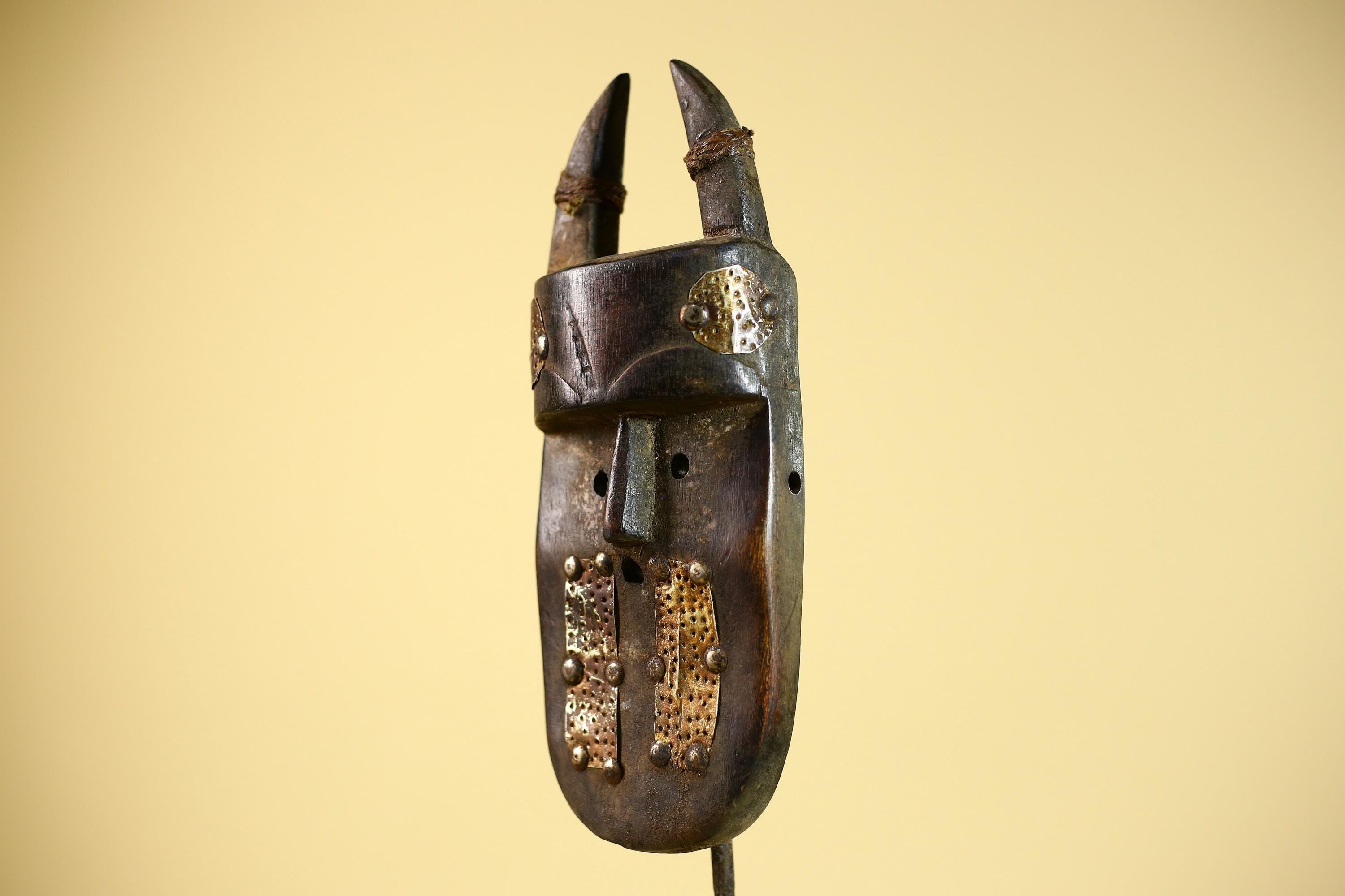 African Tribal Mask Toma Wood Metal Inlay Horned Guinea Wall Art Decor-G5858