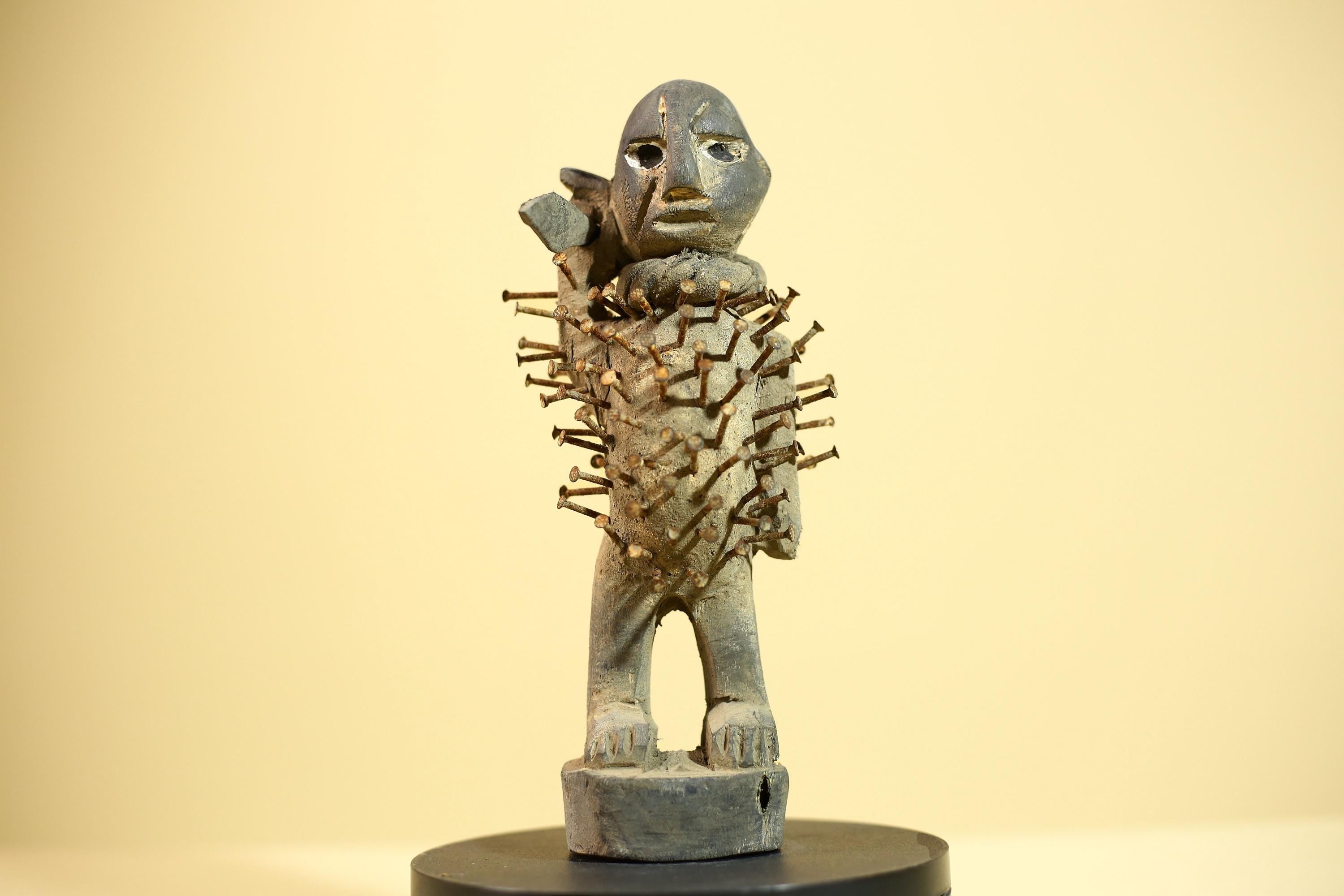 African Kongo Nail Fetish Statue Carved Wood Nkisi Nkondi Congo Ritual Figure-G5875