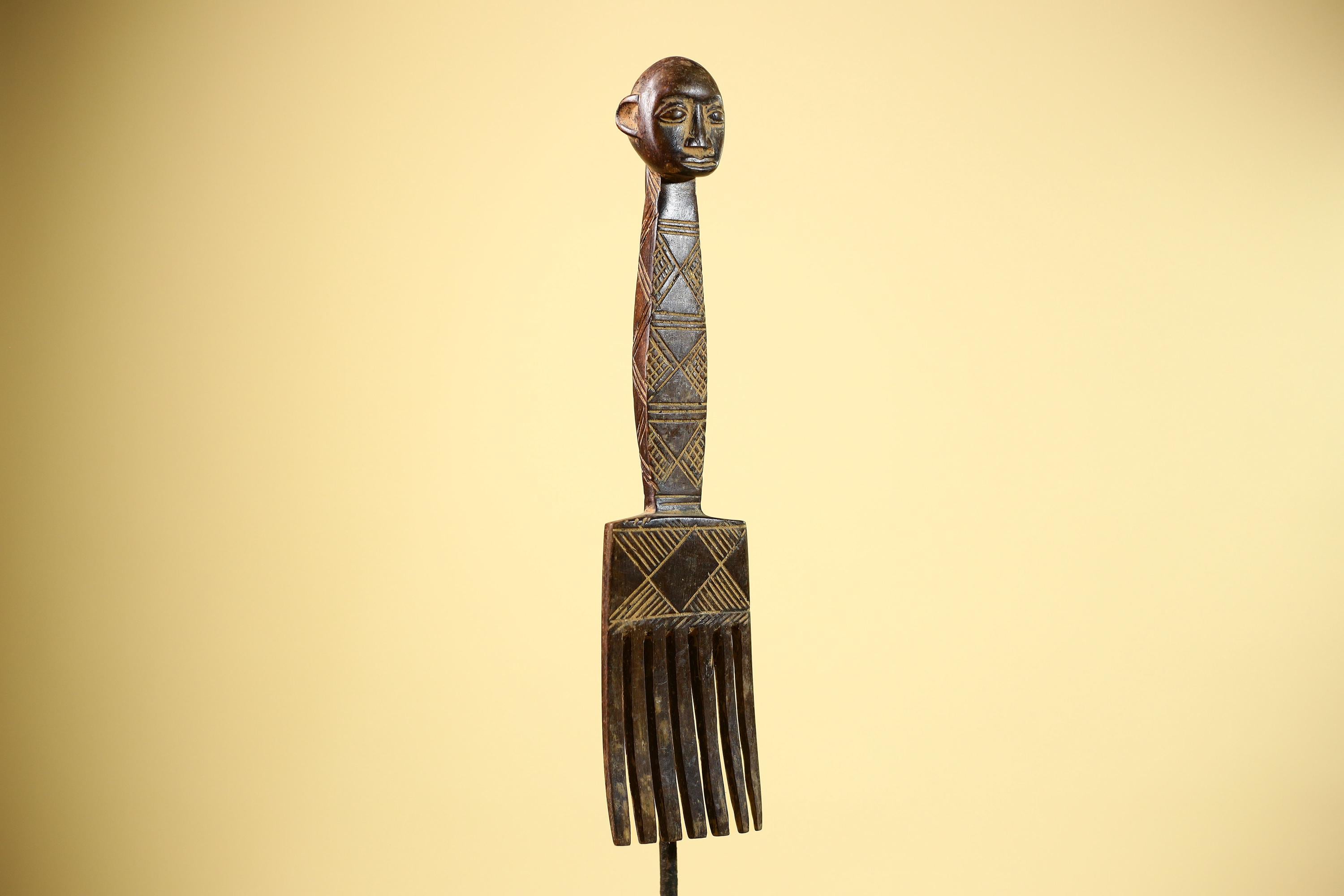 African Carved Wood Statue Comb Geometric Pattern West Africa Tribal Decor-G5894