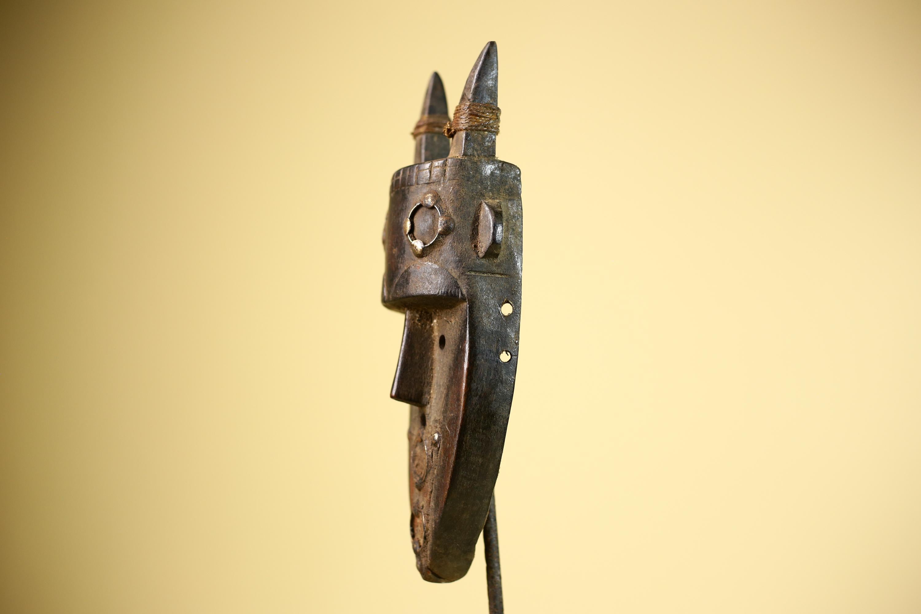 African Tribal Mask Carved Wood Horned Crest Côte d’Ivoire Wall Decor-G5895