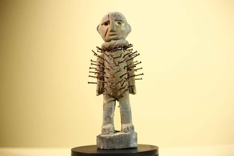 African Nail Figure Statue Carved Wood Ritual Fetish Congo Tribal Art-G5899