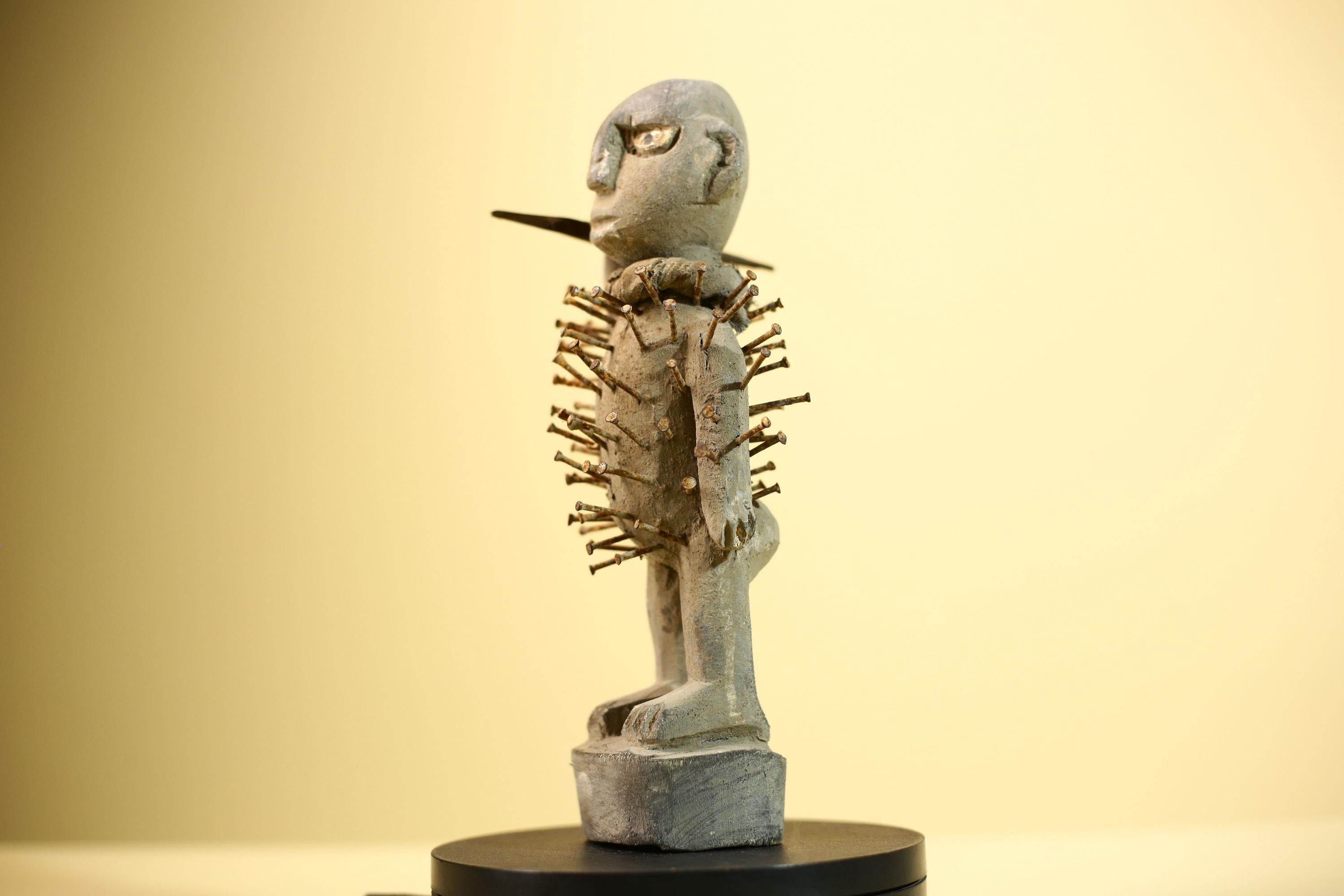 Africa Nkisi Nkondi Statue Carved Wood Nails Congo Tribal Ritual Art Decor-G5901