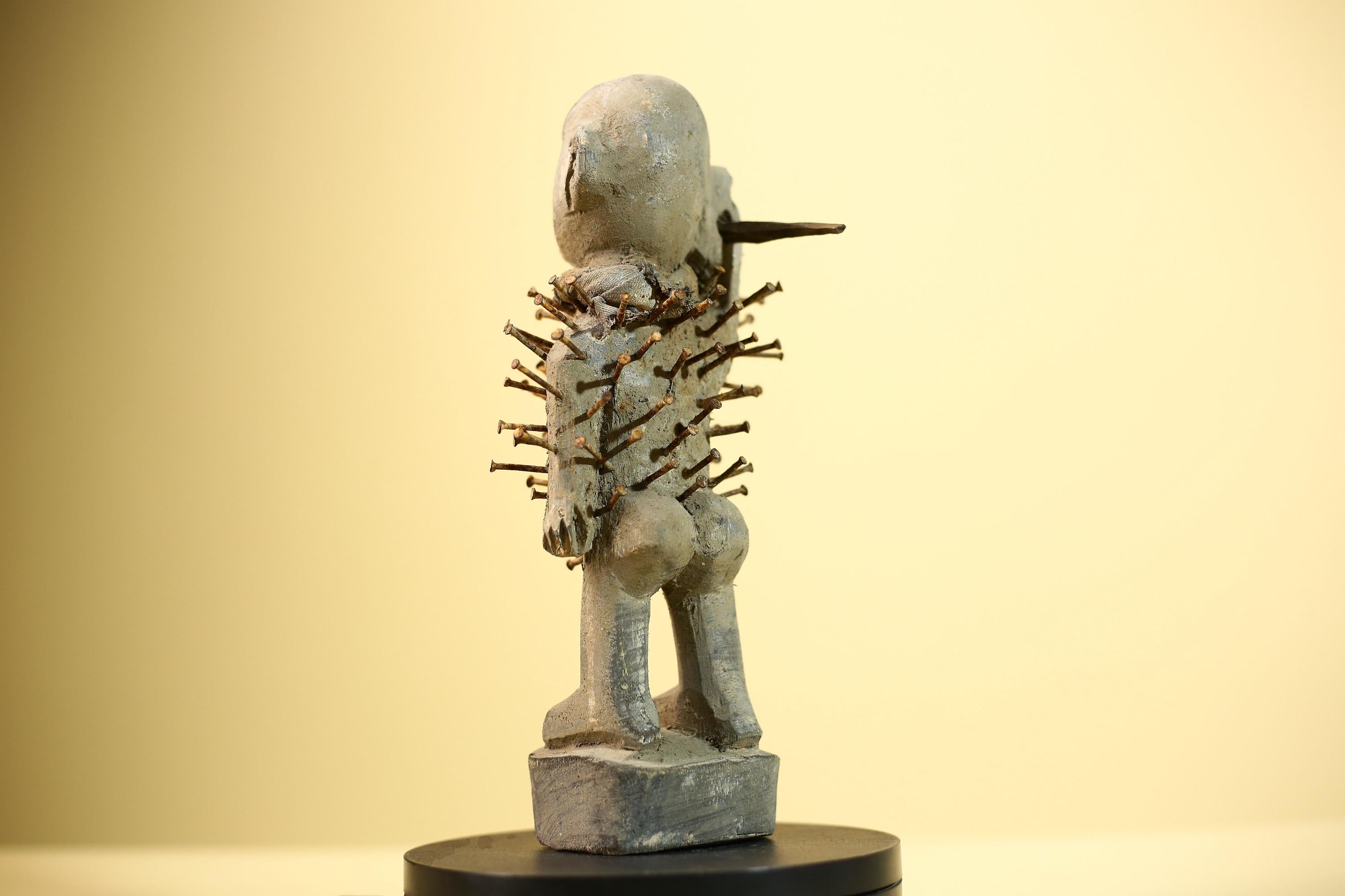 Africa Nkisi Nkondi Statue Carved Wood Nails Congo Tribal Ritual Art Decor-G5901