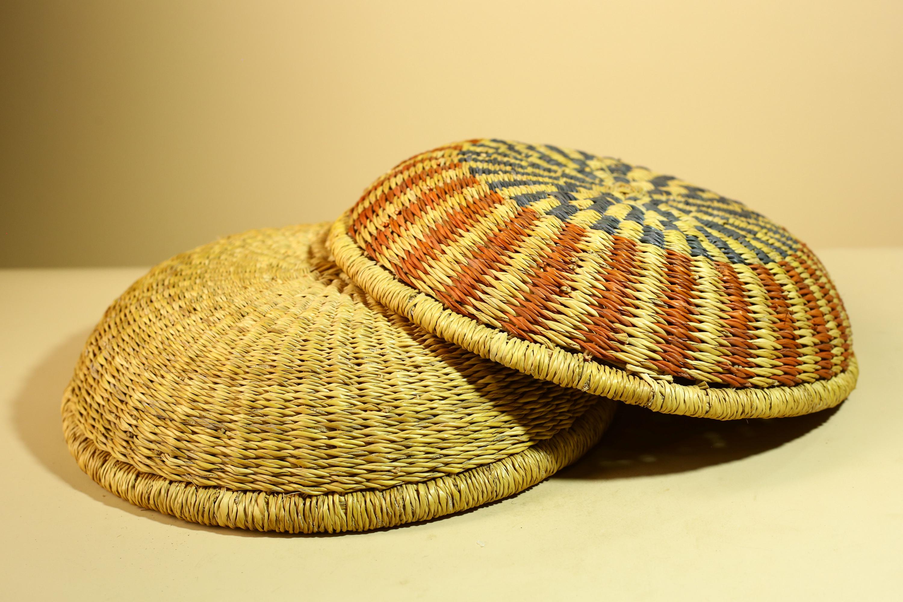Handwoven African Basket With Lid Natural Grass Colorful Pattern Home Decor-G5932