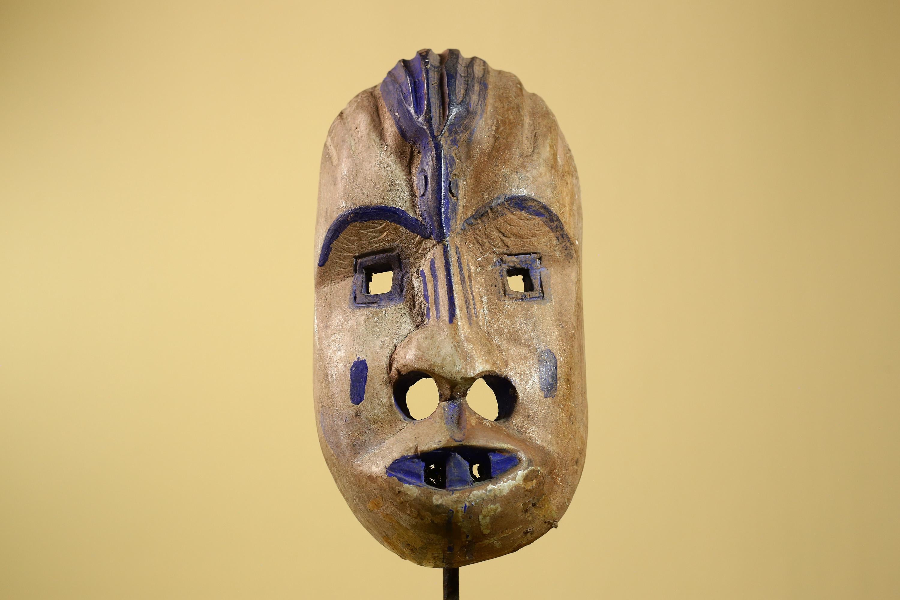 African Dan Gio Mask Carved Wood Blue Pigments Tribal Art Côte d’Ivoire Vintage-G5959