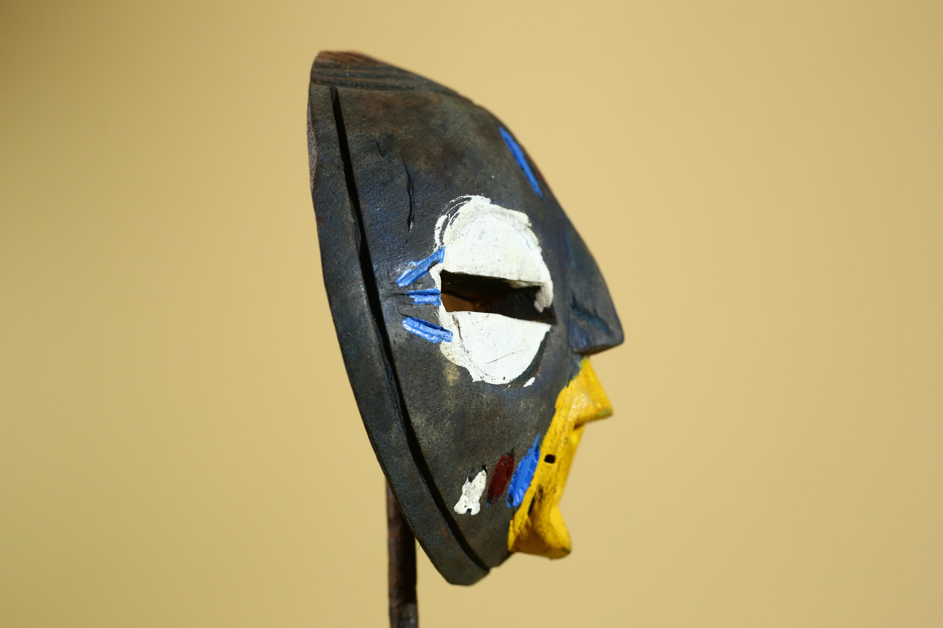 Tribal African Mask Painted Dark Wood Round Face from Côte d’Ivoire Decor-G5980