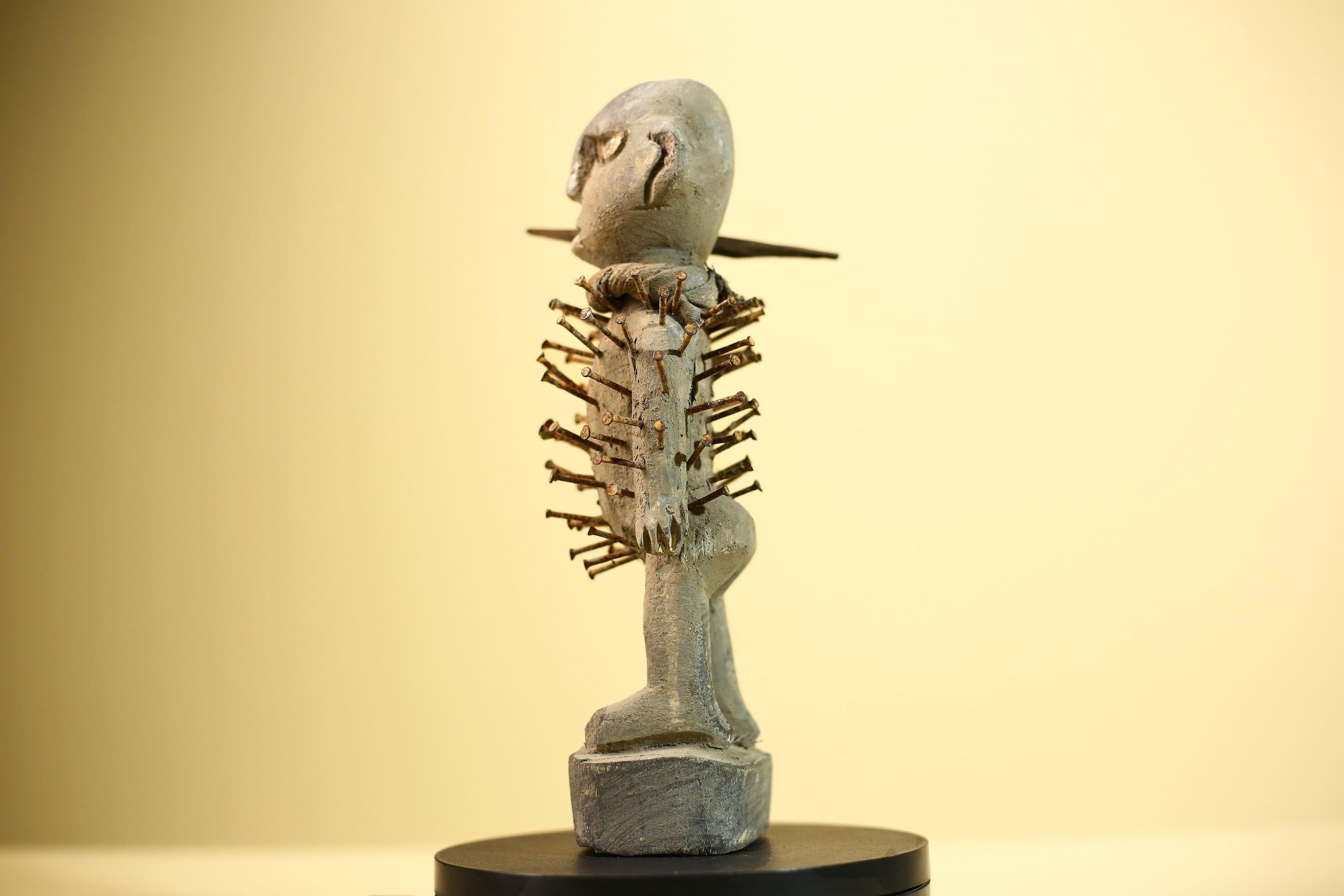 Africa Nkisi Nkondi Statue Carved Wood Nails Congo Tribal Ritual Art Decor-G5901