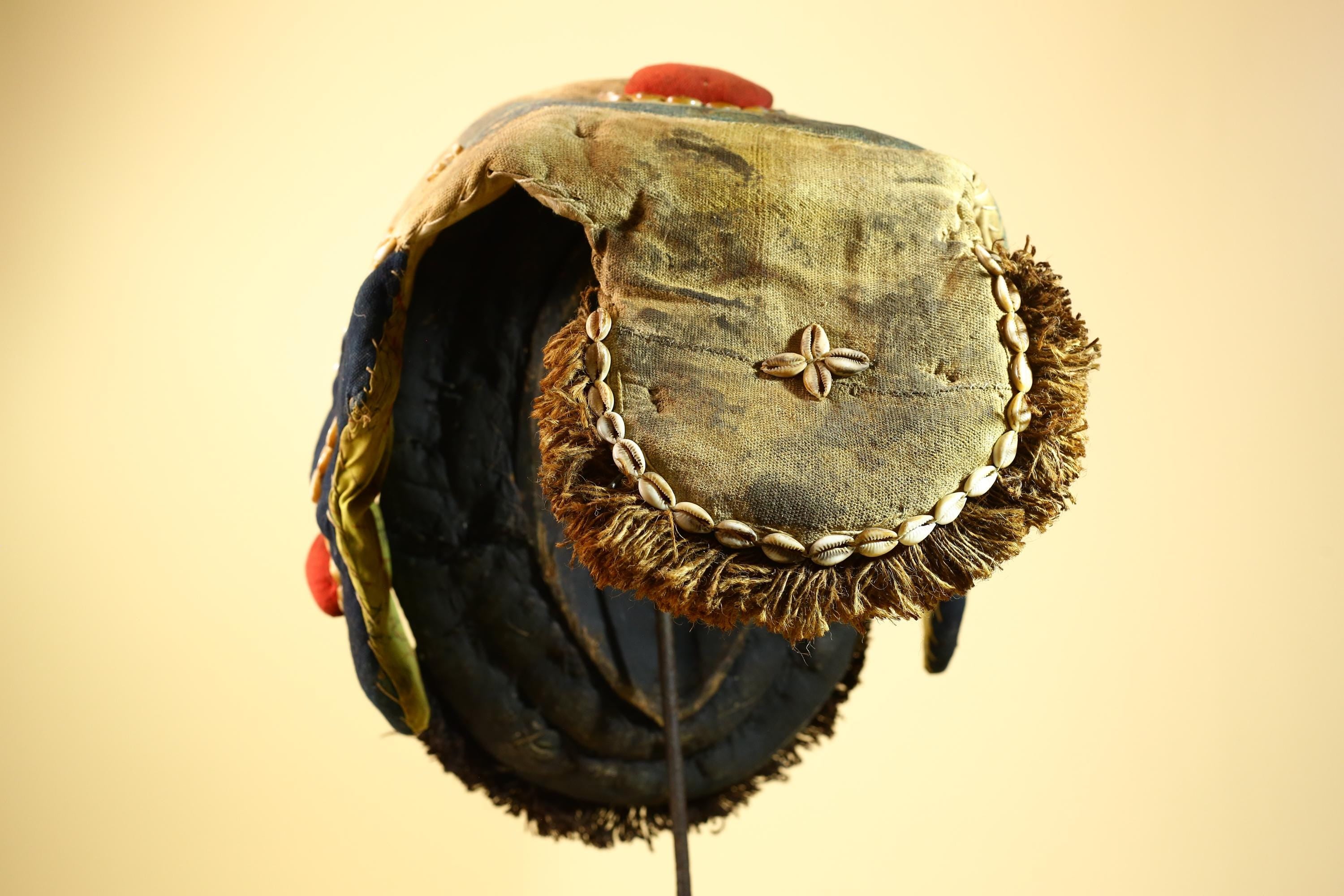 African Bamileke Mask Cowrie Shells Cloth Raffia Cameroon Tribal Art Decor-G5984