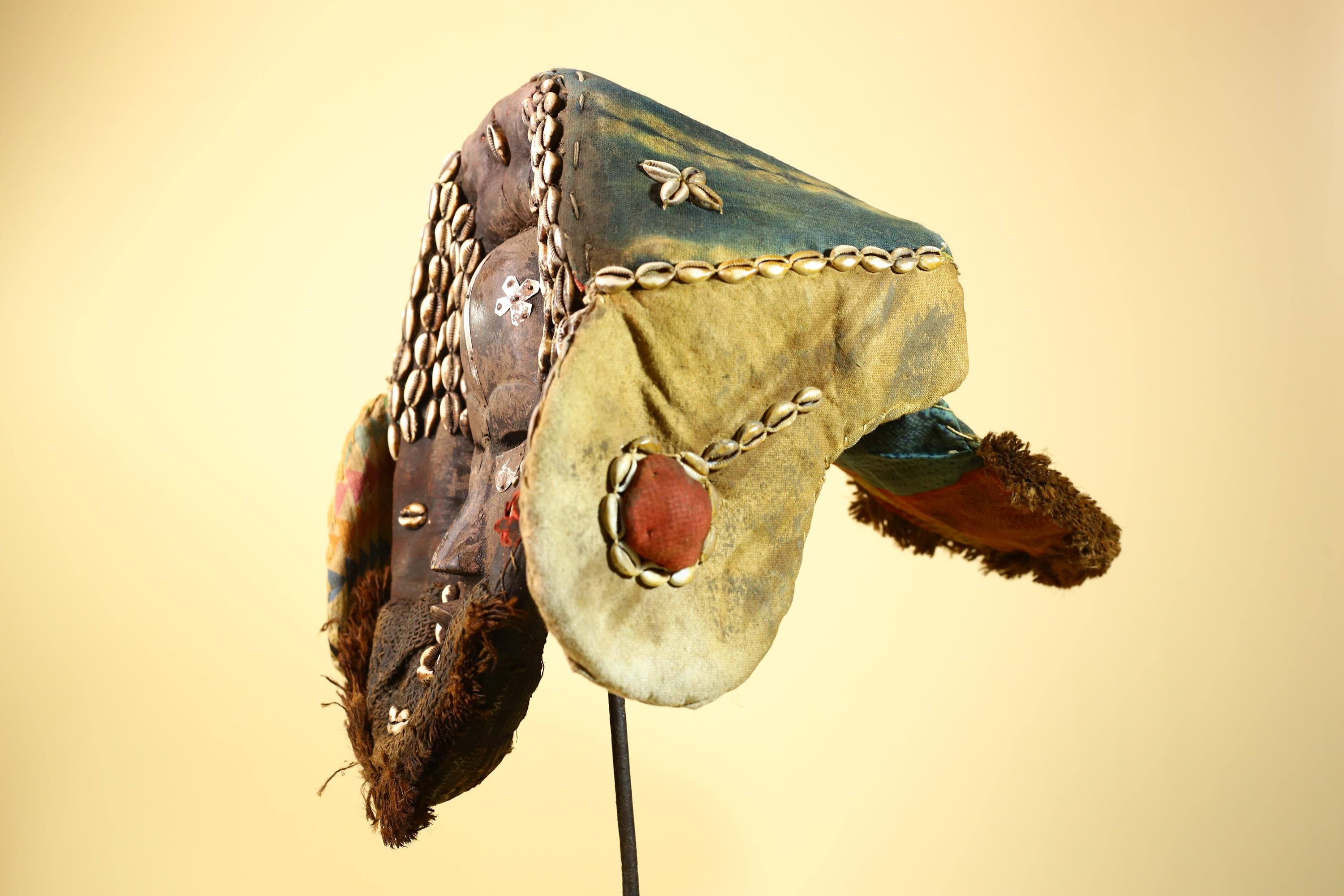 African Mask Cowrie Shell Fabric Wood Cameroon Ritual Art Tribal Decor-G5985