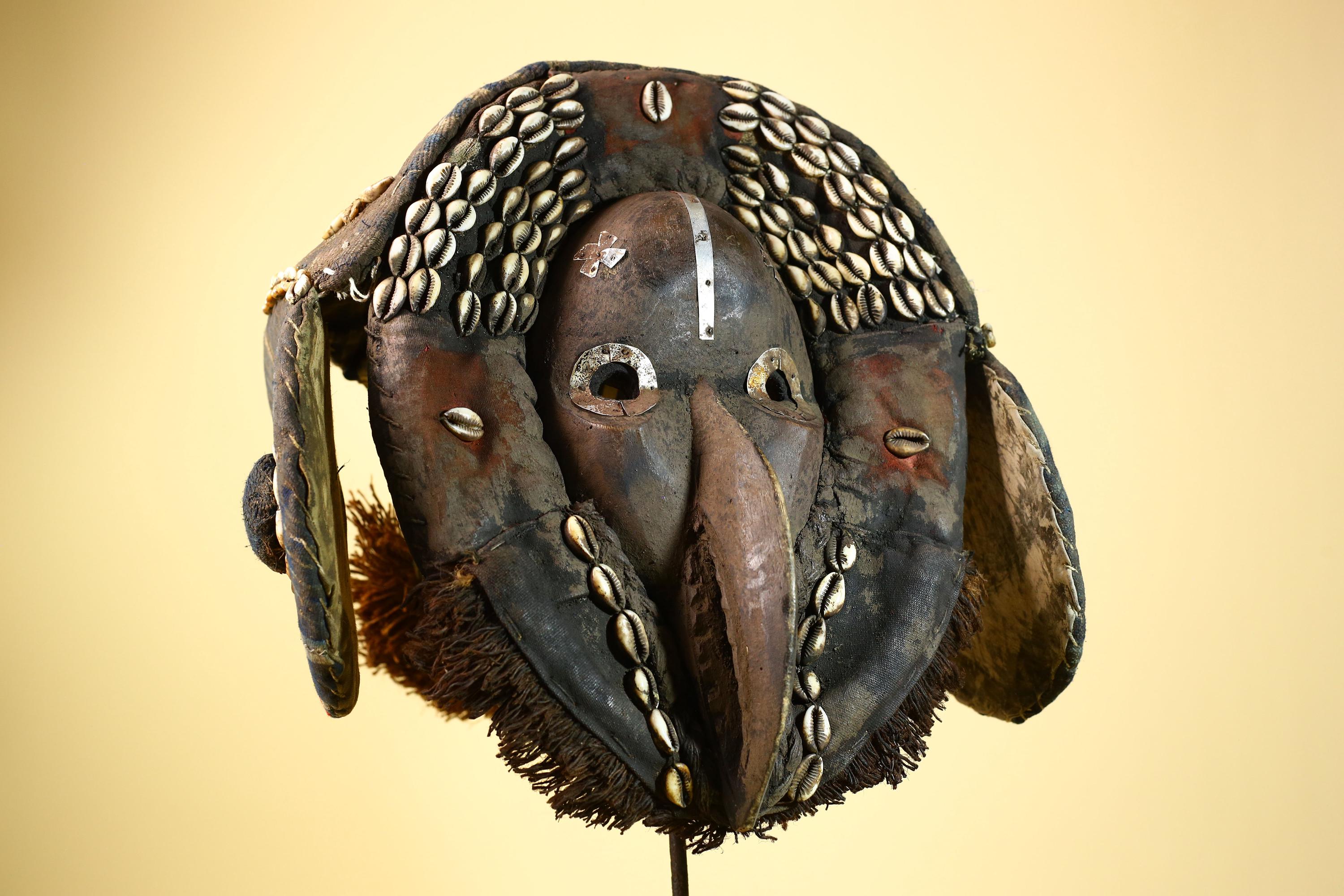 African Dan Mask Carved Wood Bird Beak Cowrie Trim Côte d’Ivoire Decor-G5987