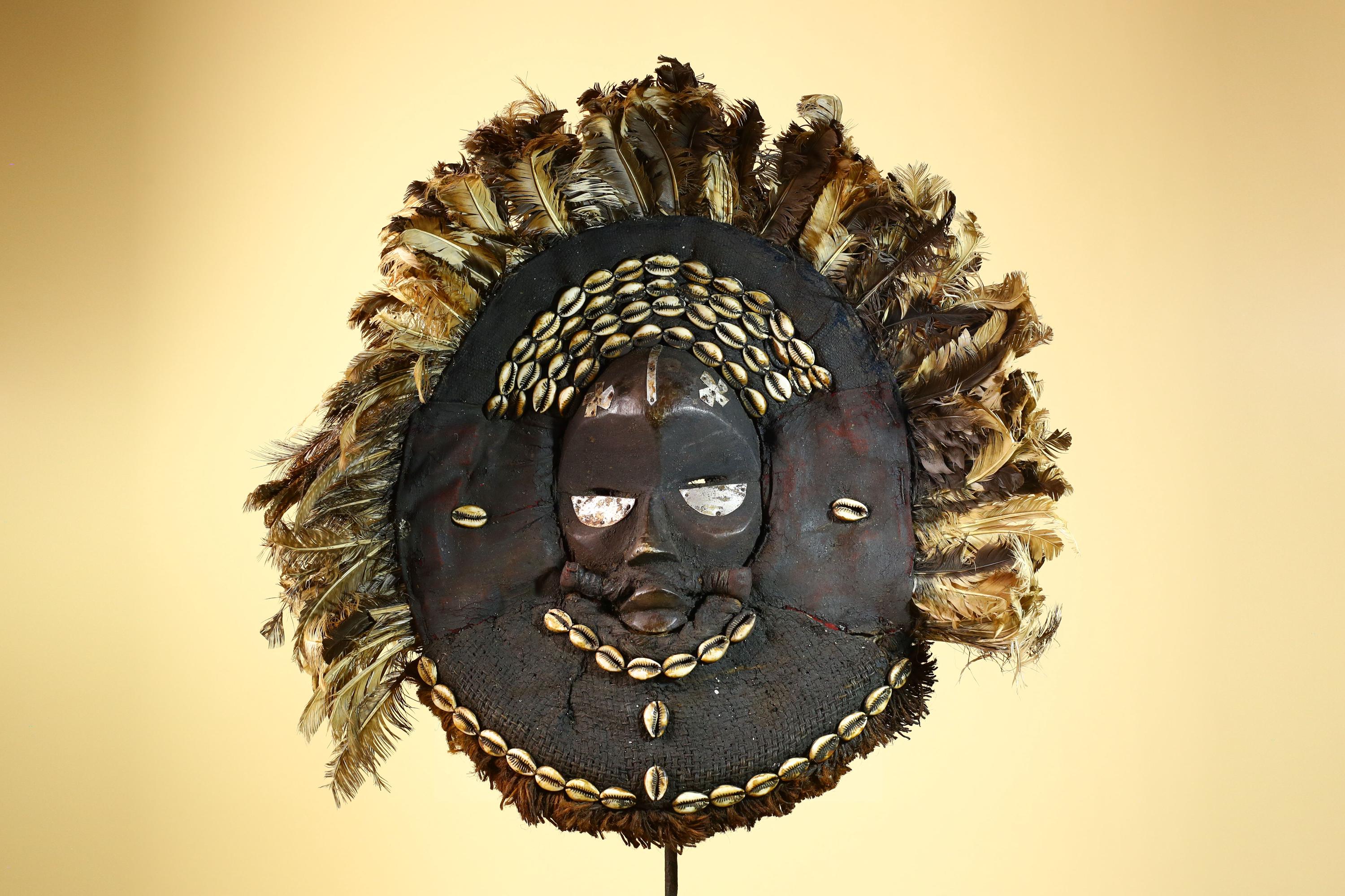 African Baule Mask Cowrie Feather Wood Carved Tribal Art Côte d’Ivoire Decor-G5988