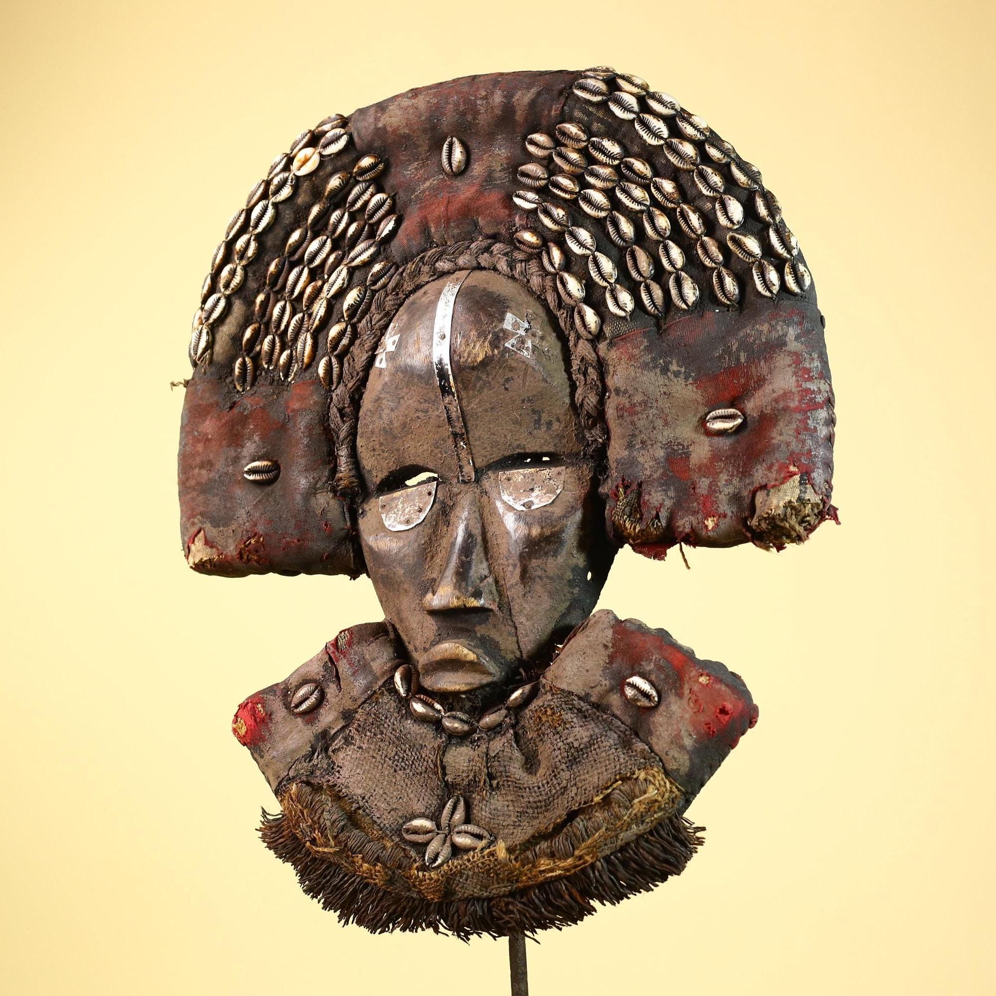 Dan Tribal Mask Cowrie Shell Cloth Wood African Ceremony Art Liberia-G5990