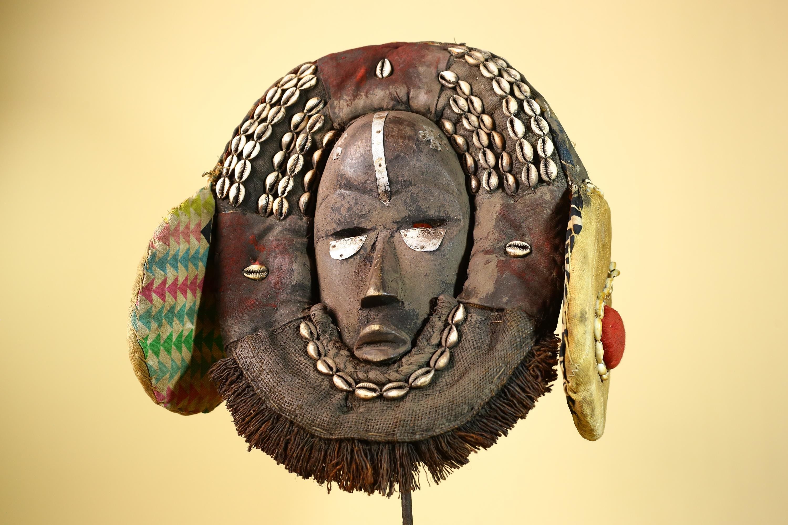 Authentic Dan Mask Cowrie Shells Textiles & Patina Liberia African Tribal -G5995