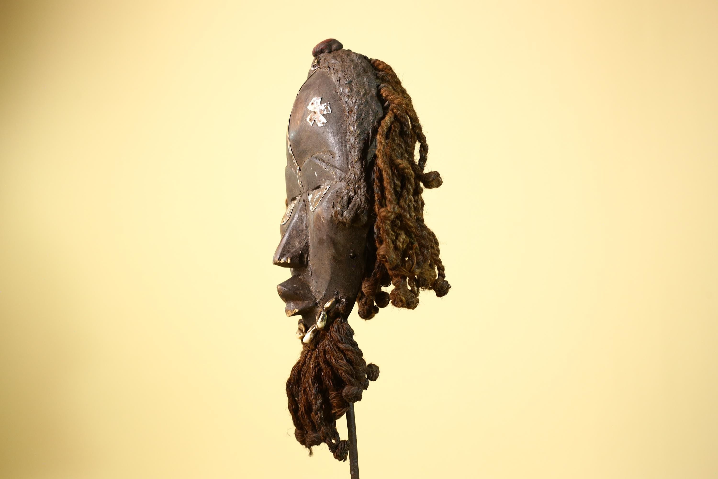 Antique Dan Mask Côte d'Ivoire Tribal Art Cowrie Shell Braided Handcrafted -G6001