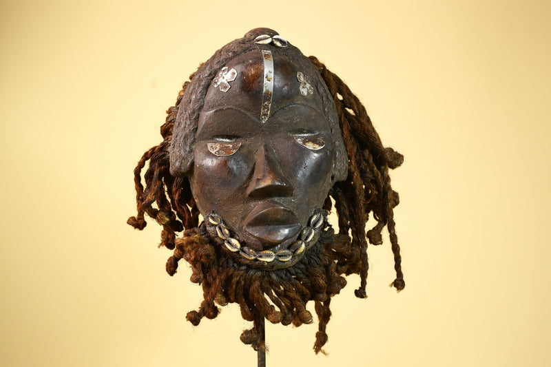 Antique Dan Mask Côte d'Ivoire African Tribal Art Cowrie Braids Metal Art-G6013