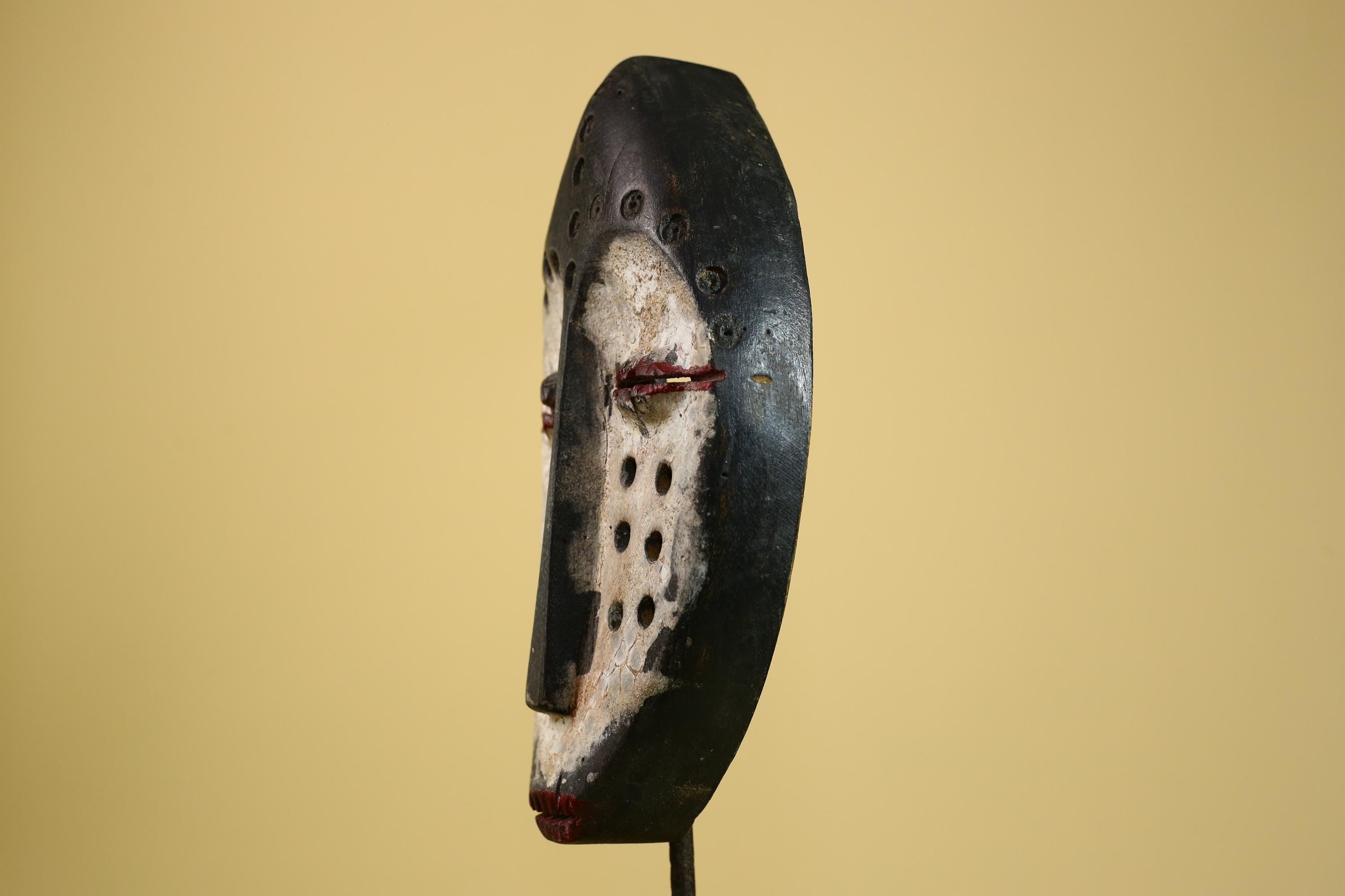 African Mask Carved Wood Painted Face Hole Pattern Congo Tribal Art Decorr-G5936