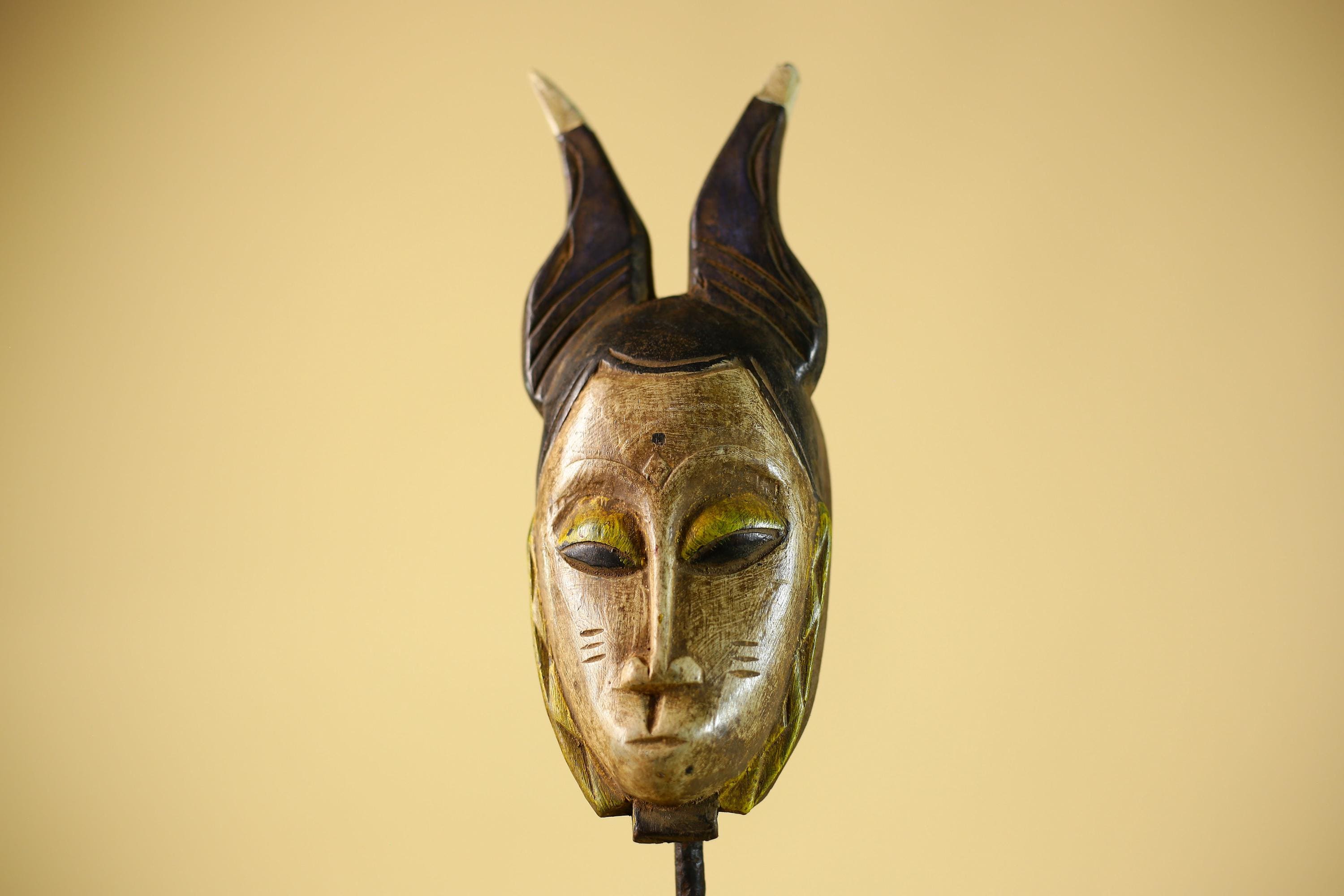 Vintage African Baule Mask with Tall Horned Crest Collectible Ethnic Wall-G6039