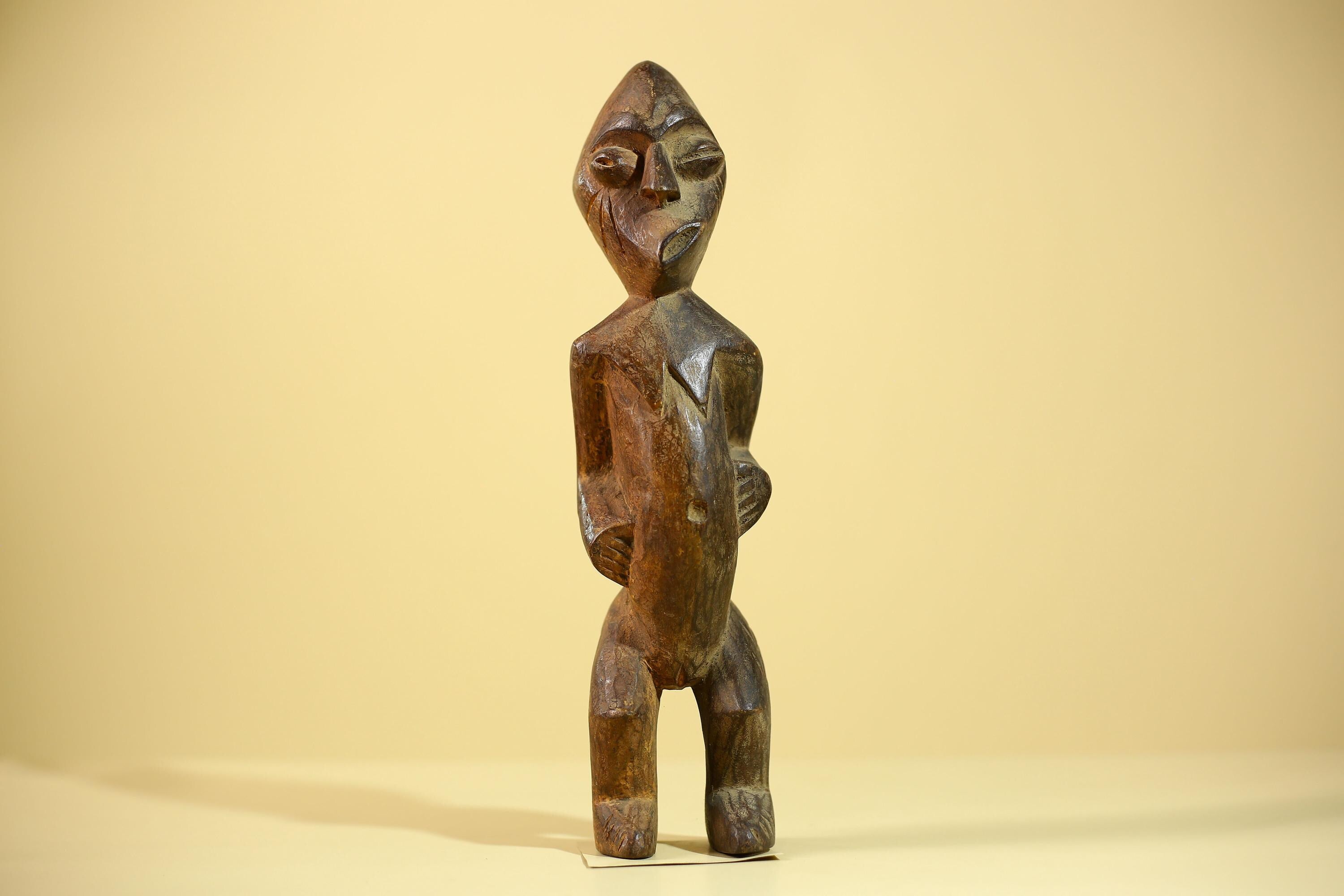 An African Sculpture Statue Carved Tribal Figure Old Wood Ethnographic Art-G6042