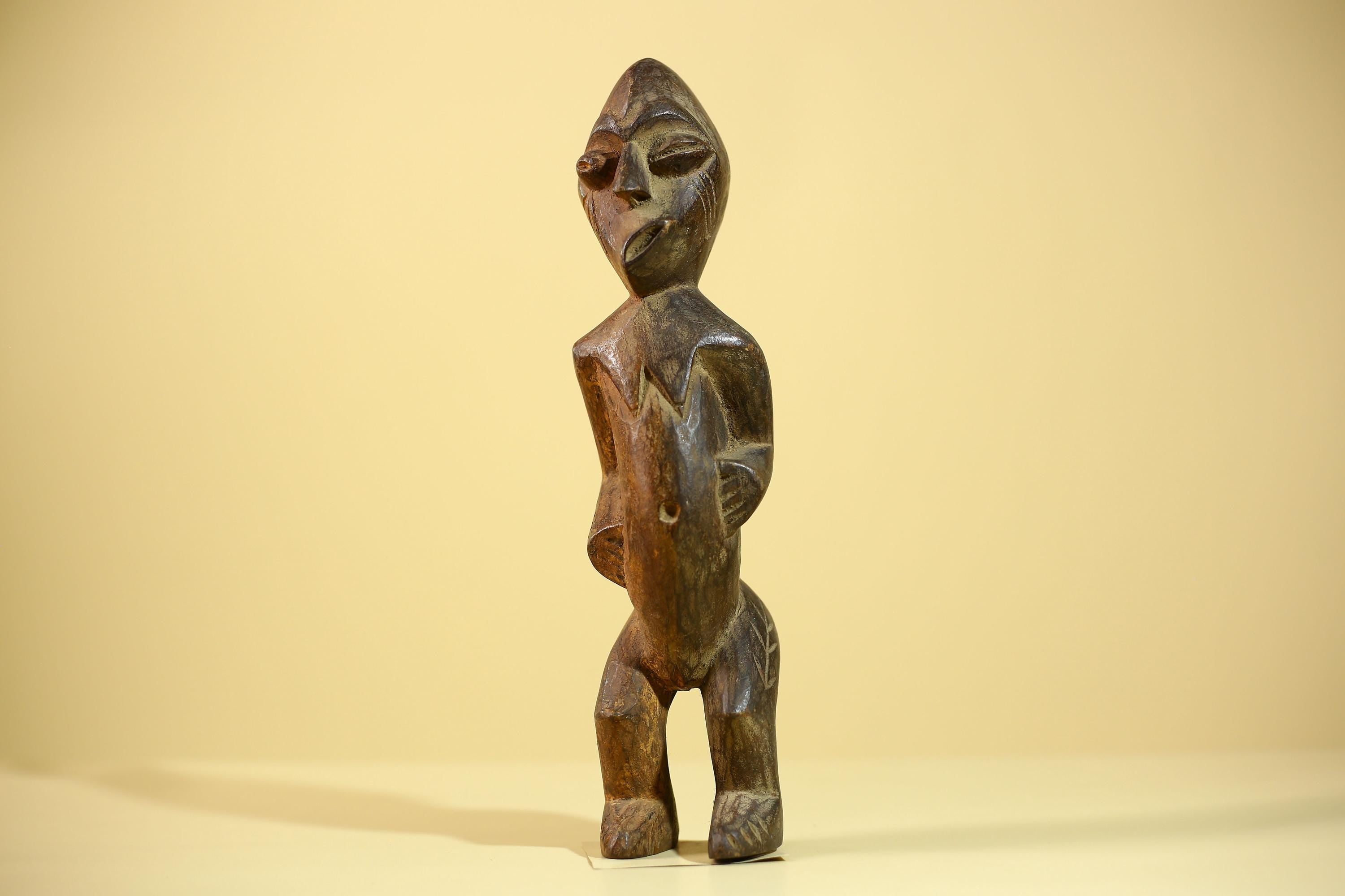 An African Sculpture Statue Carved Tribal Figure Old Wood Ethnographic Art-G6042