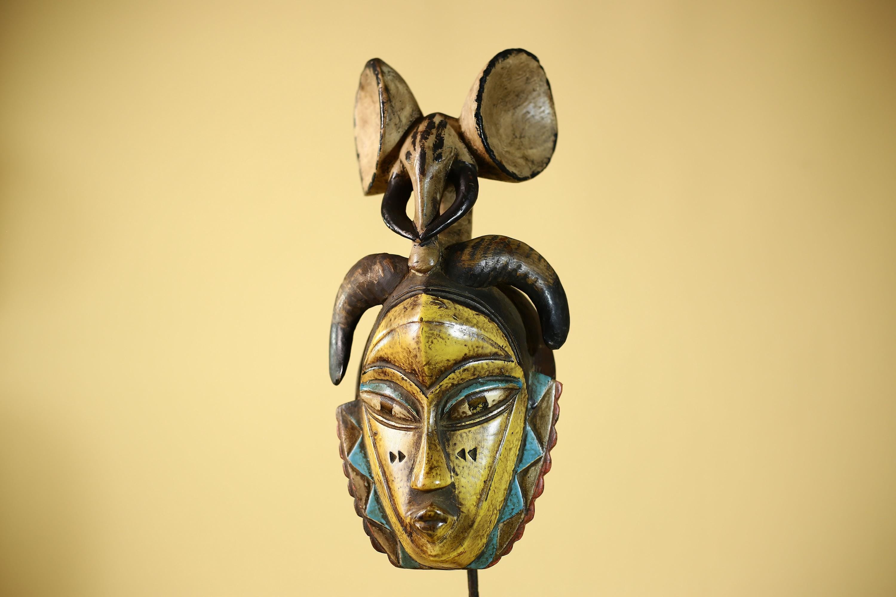 Vintage Guro Tribal Mask African Carved Ram Horn & elephant crest Wall Art-G6063